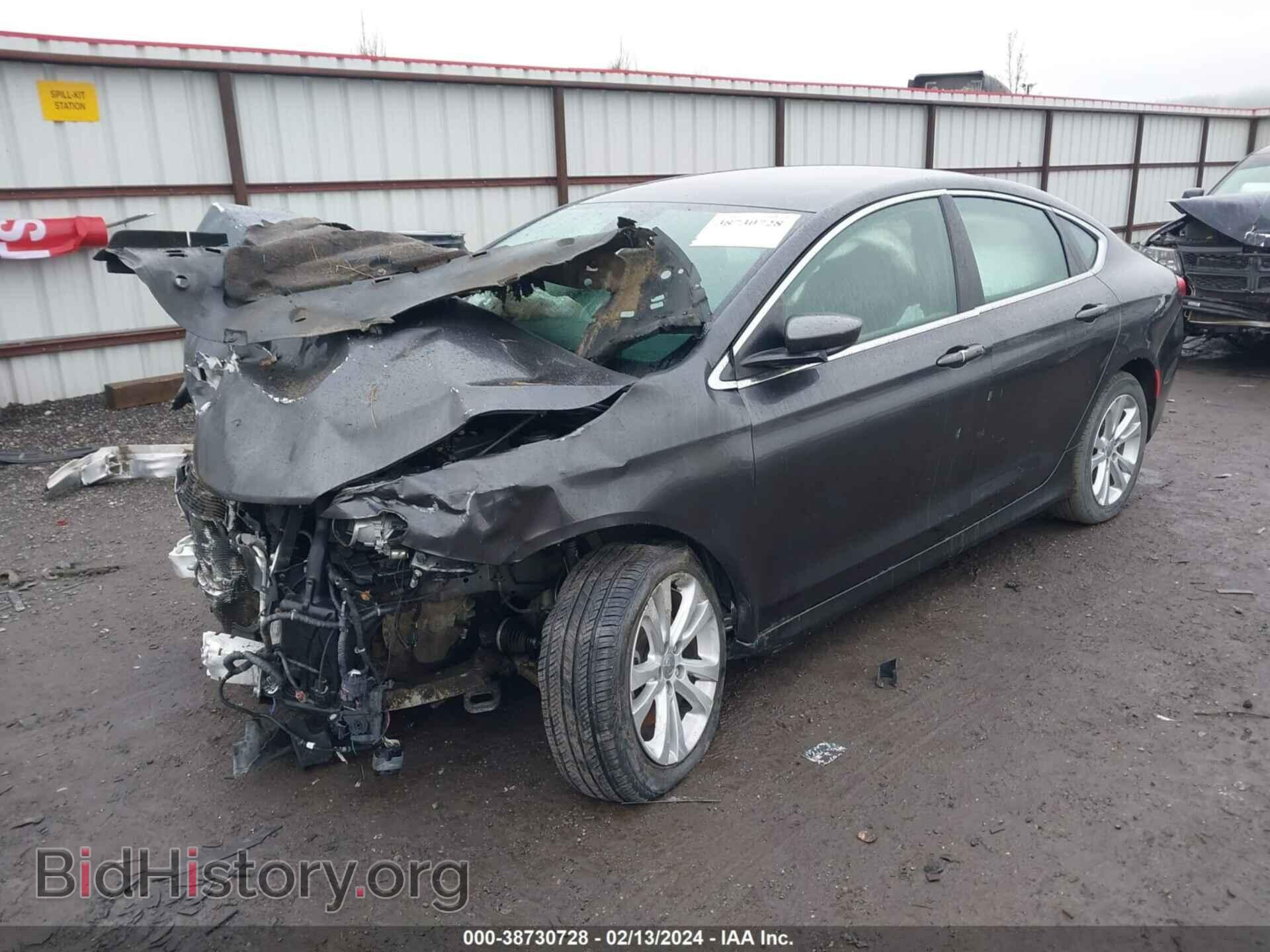 2015 CHRYSLER 200 - VIN: 1C3CCCAB1FN608342 - Photo 2