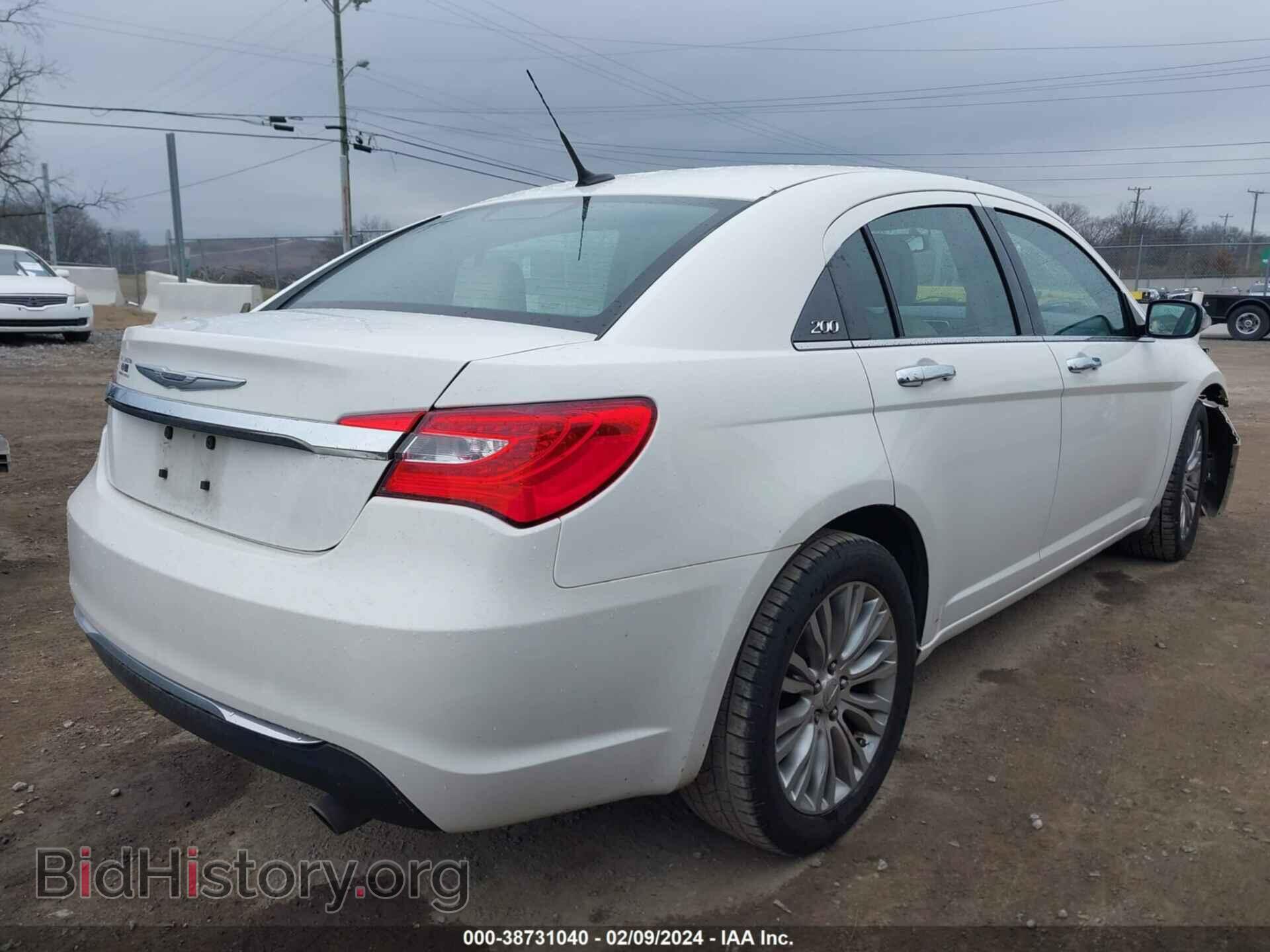 2011 CHRYSLER 200 - VIN: 1C3BC2FB3BN522457 - Фото 4