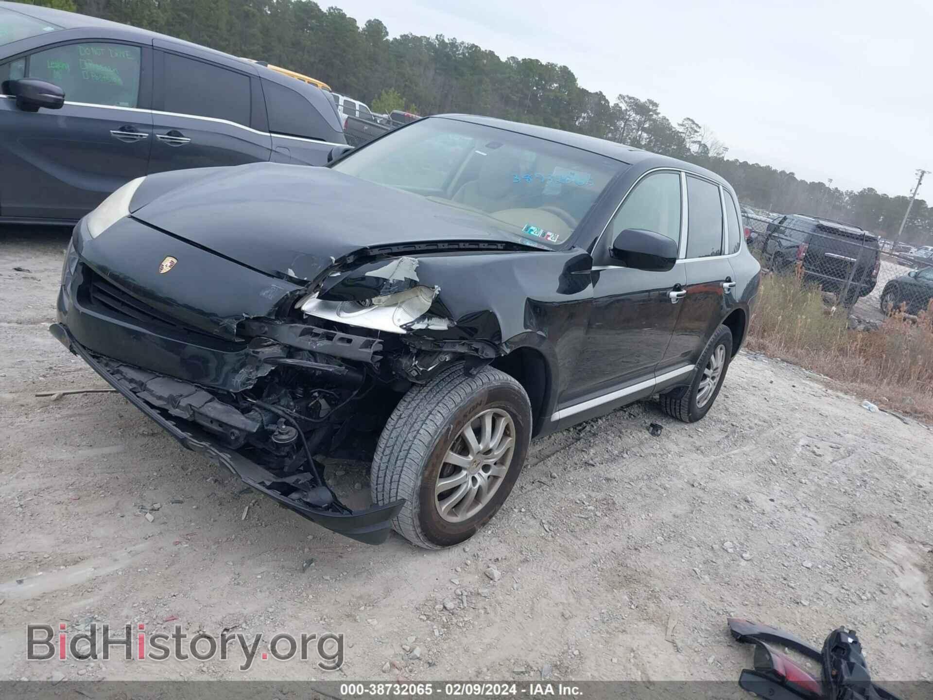 2010 PORSCHE CAYENNE - VIN: WP1AA2AP7ALA06899 - Фото 2