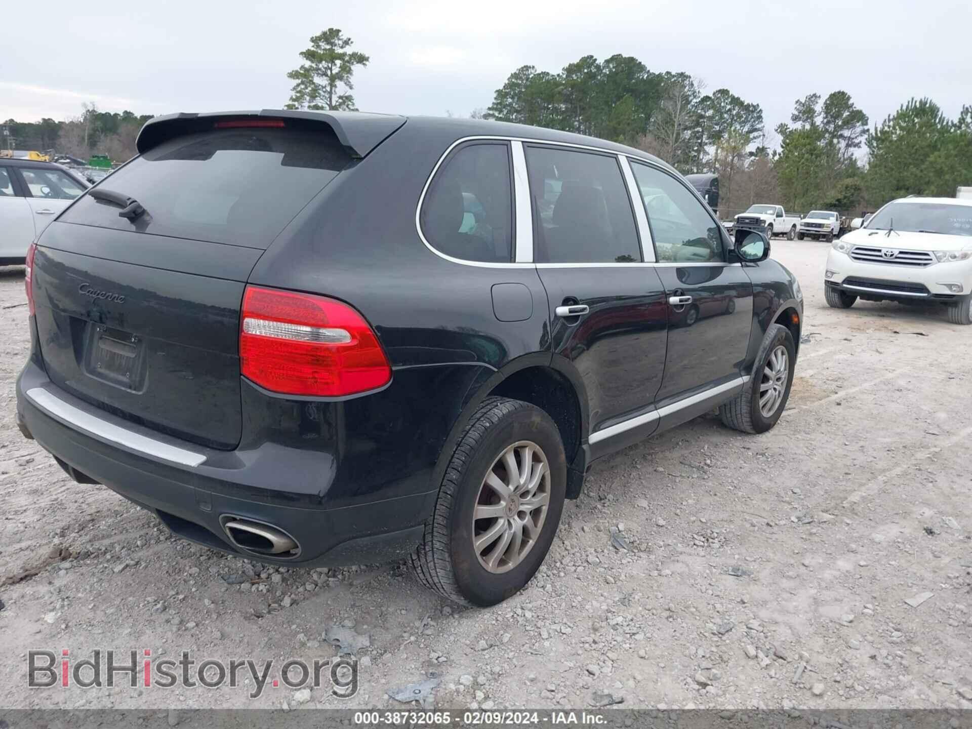 2010 PORSCHE CAYENNE - VIN: WP1AA2AP7ALA06899 - Фото 4