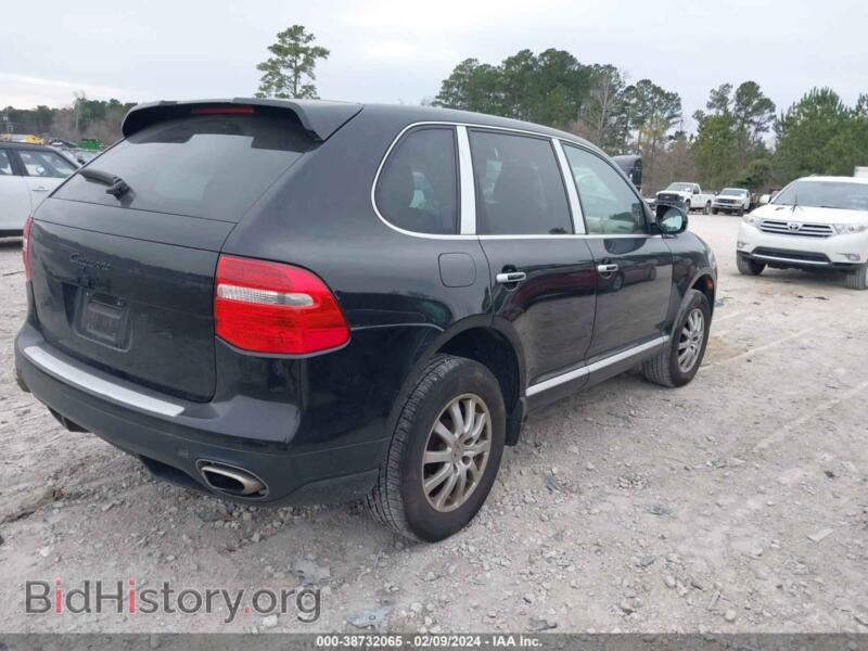 2010 Porsche CAYENNE (VIN WP1AA2AP7ALA06899) — фото 4 из 11