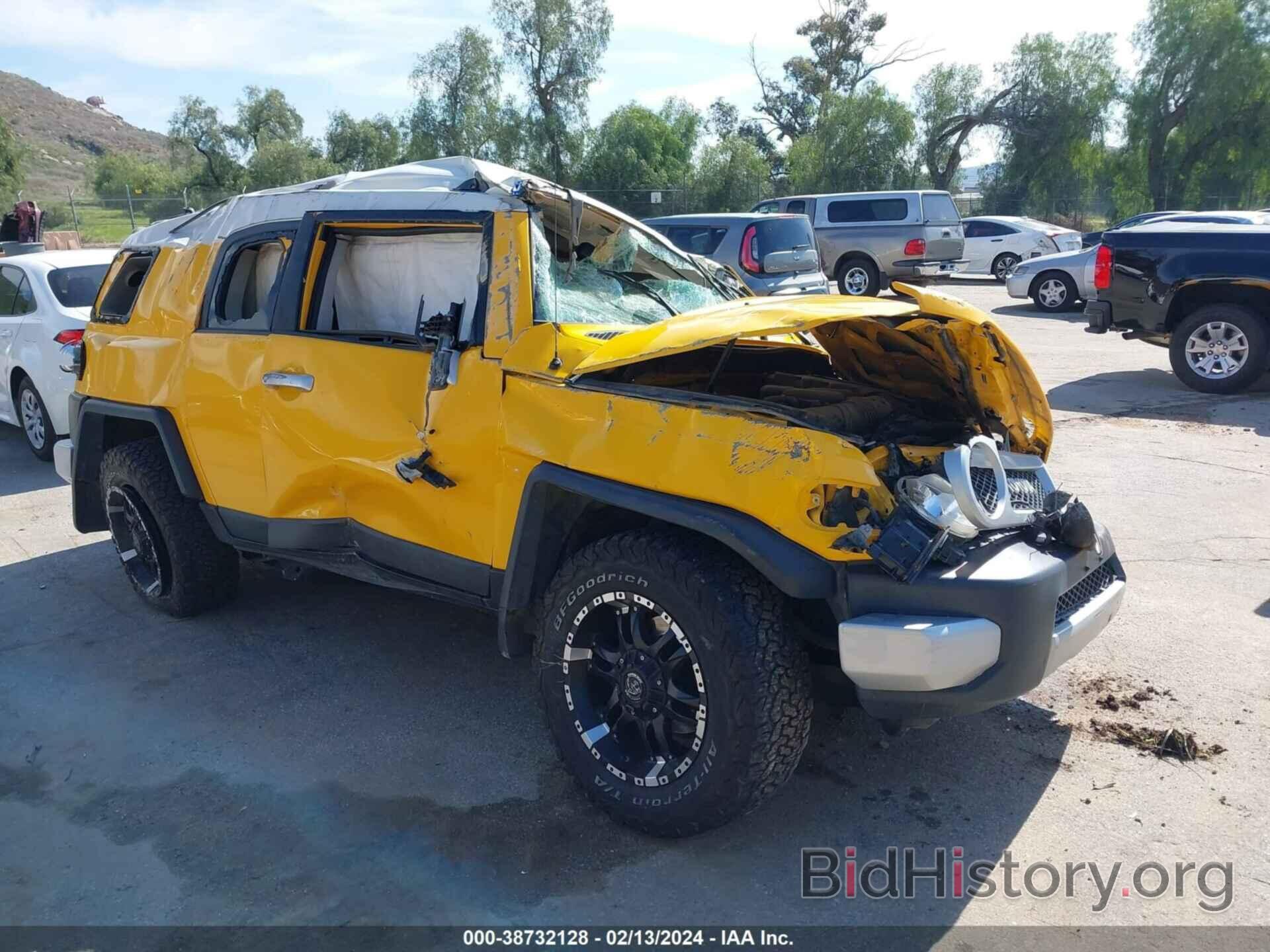 Фотография JTEBU4BFXAK082200 - TOYOTA FJ CRUISER 2010