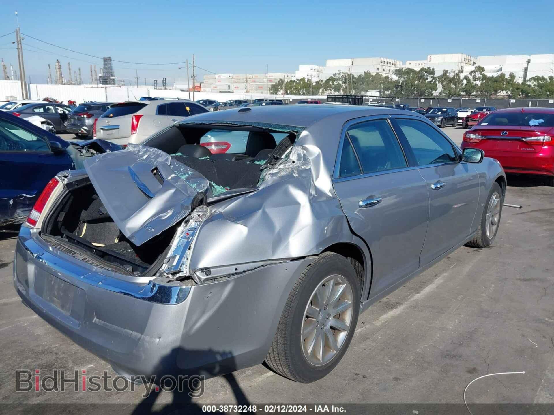 2011 CHRYSLER 300 - VIN: 2C3CA5CG9BH549800 - Фото 4
