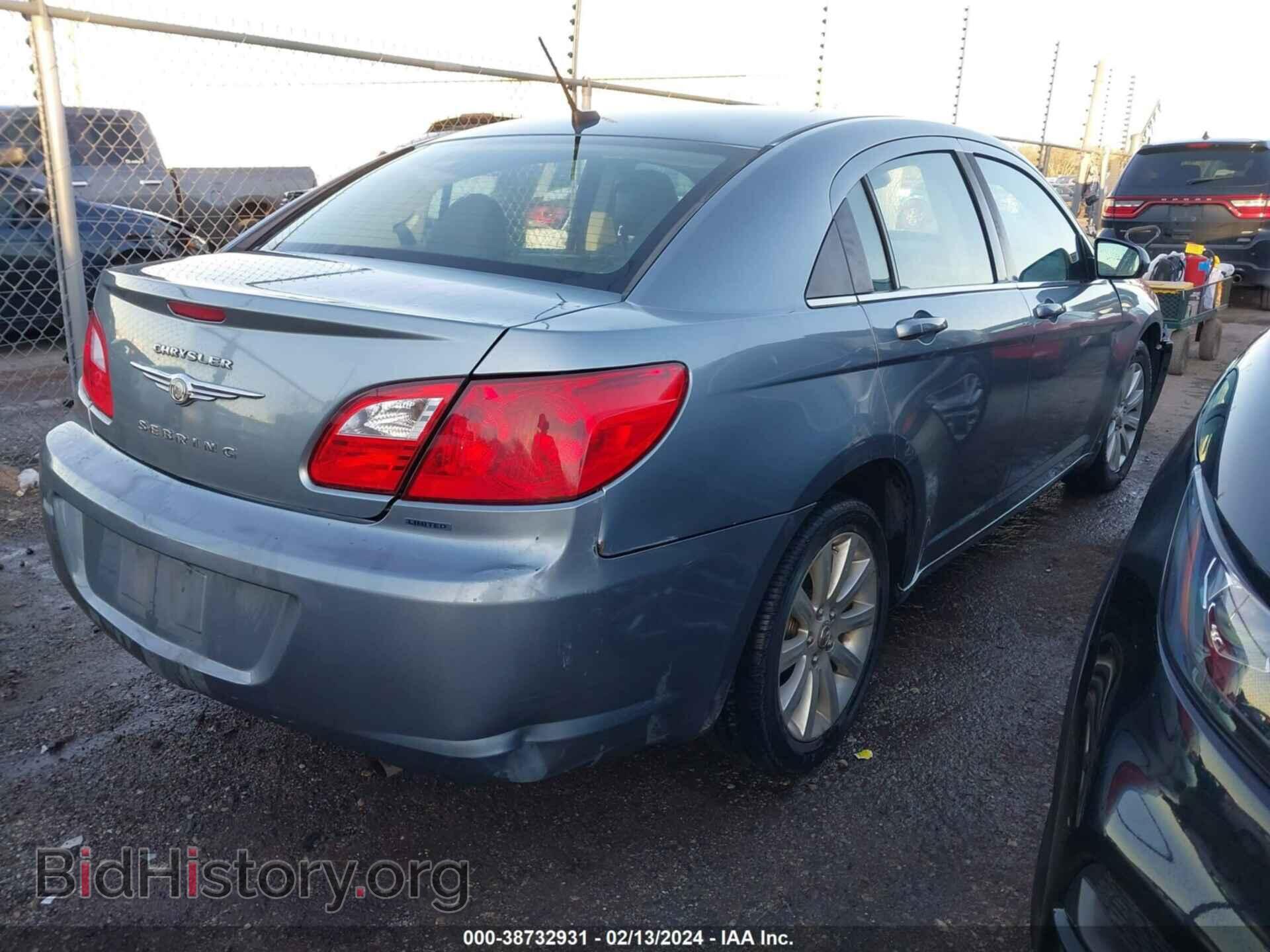 2010 CHRYSLER SEBRING - VIN: 1C3CC5FBXAN112355 - Фото 4