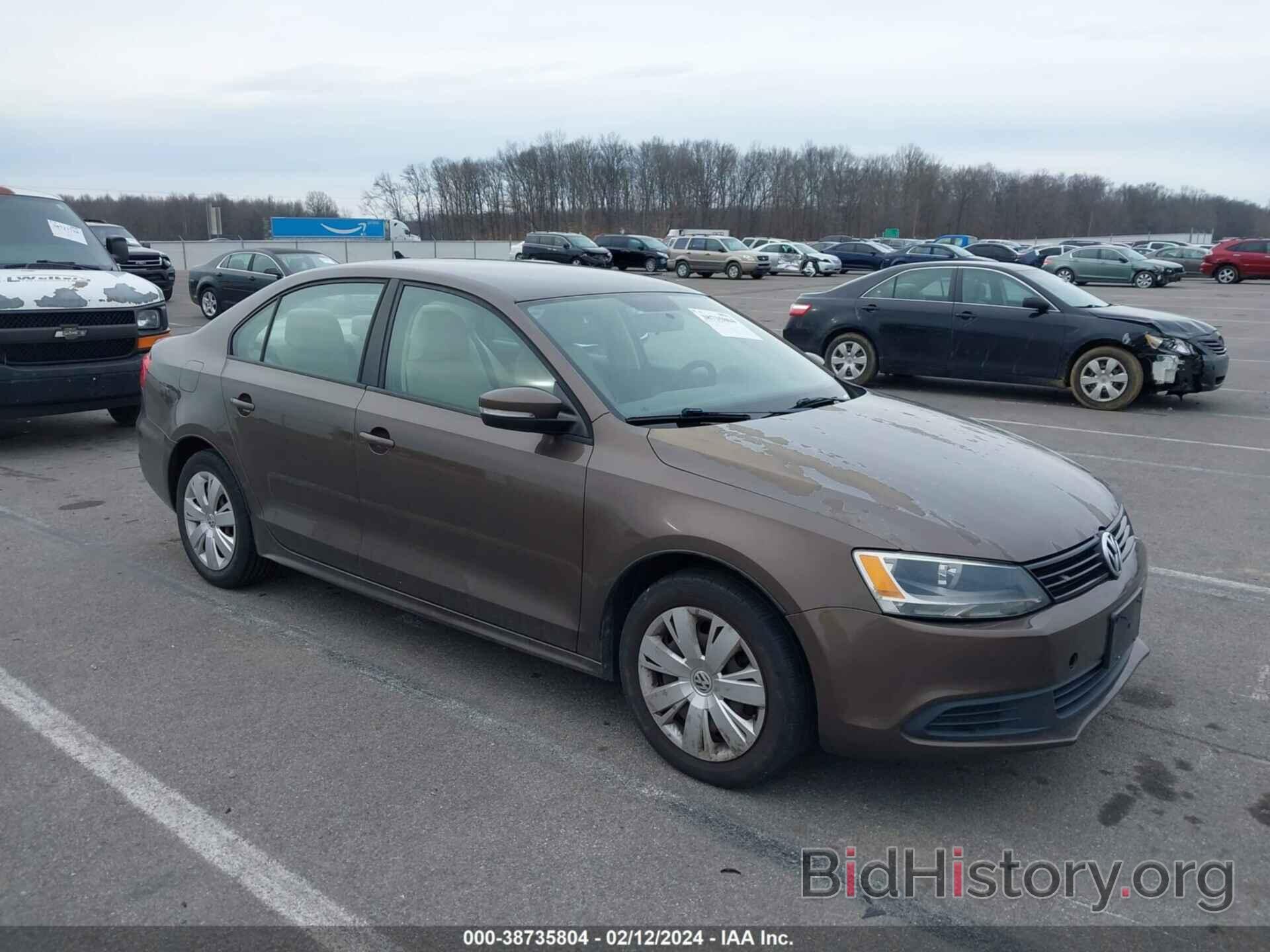 Photo 3VWD07AJ2EM241352 - VOLKSWAGEN JETTA 2014