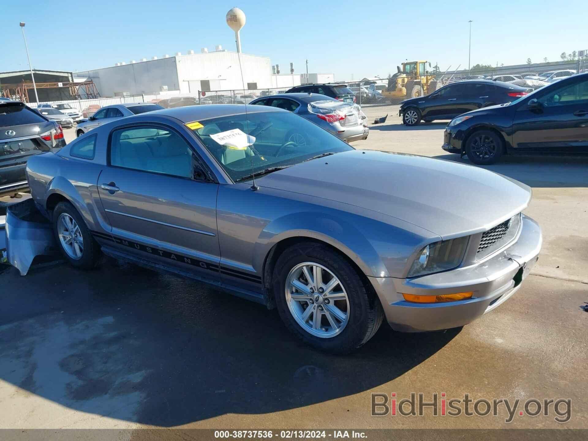 Photo 1ZVFT80NX65159936 - FORD MUSTANG 2006