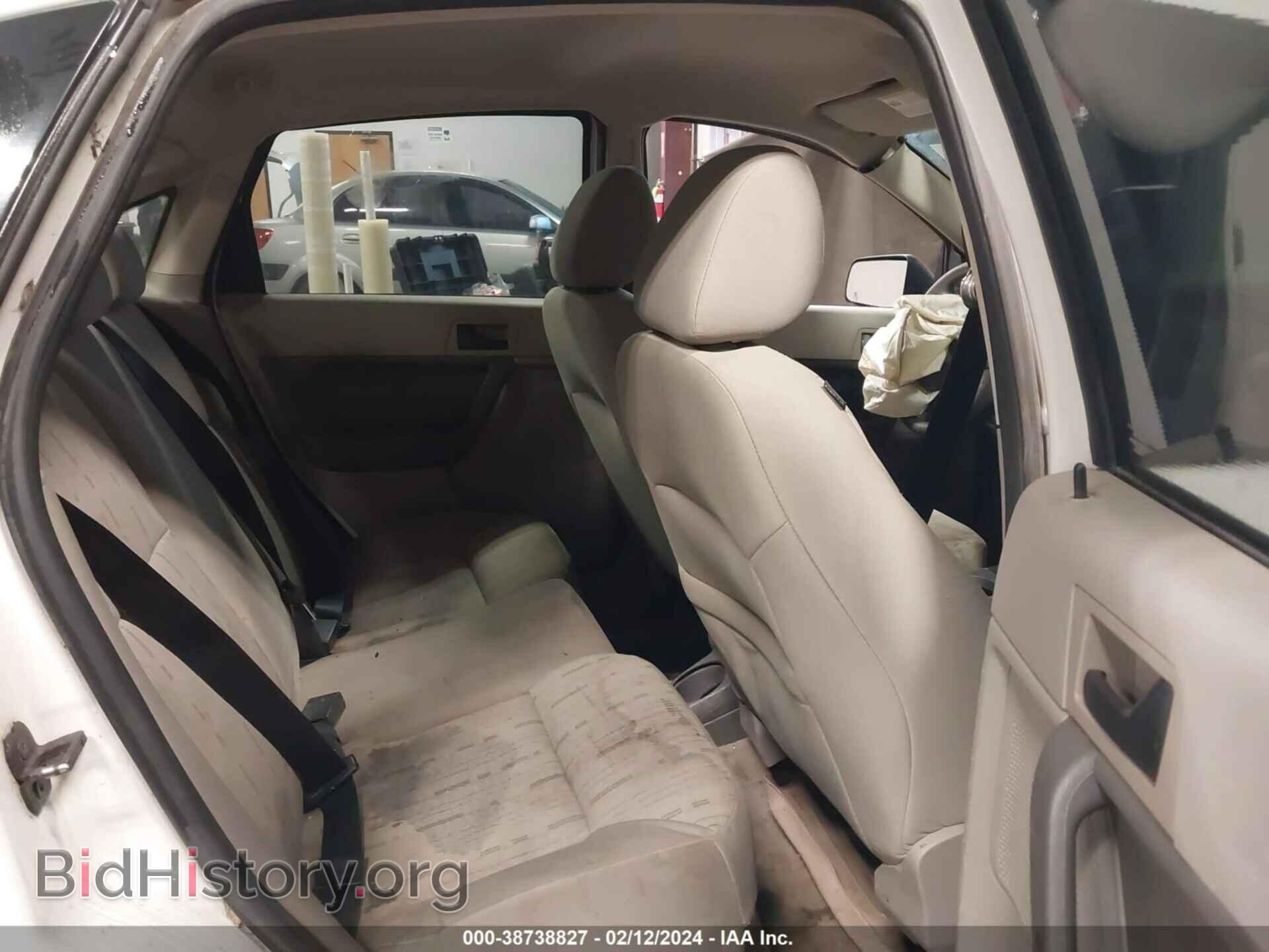 2010 FORD FOCUS - VIN: 1FAHP3FN4AW299290 - Фото 8