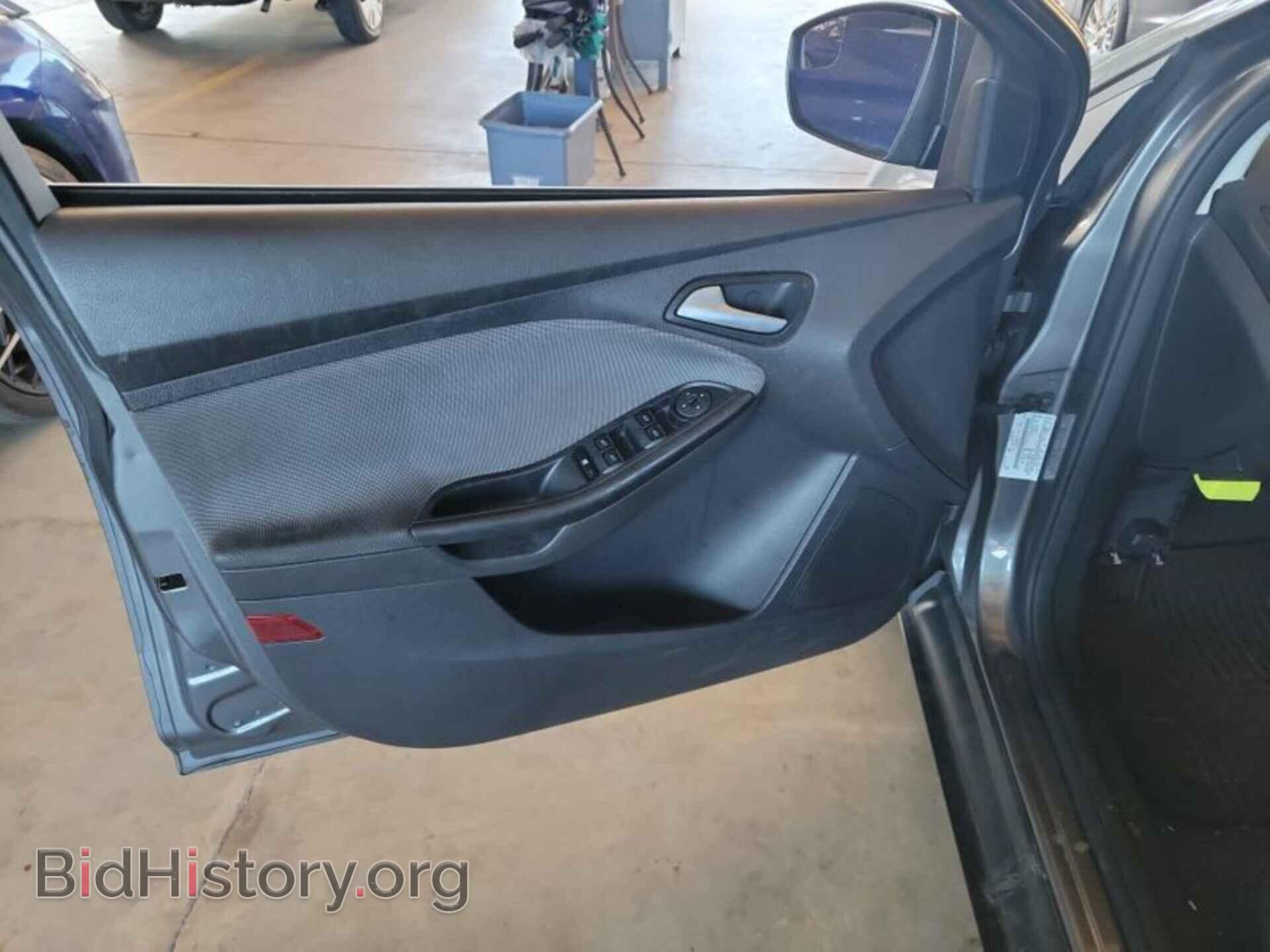 2014 FORD FOCUS - VIN: 1FADP3F21EL279087 - Photo 8