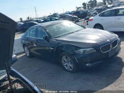 2011 BMW 528I, черный — VIN WBAFR1C59BDS35521, IAAI