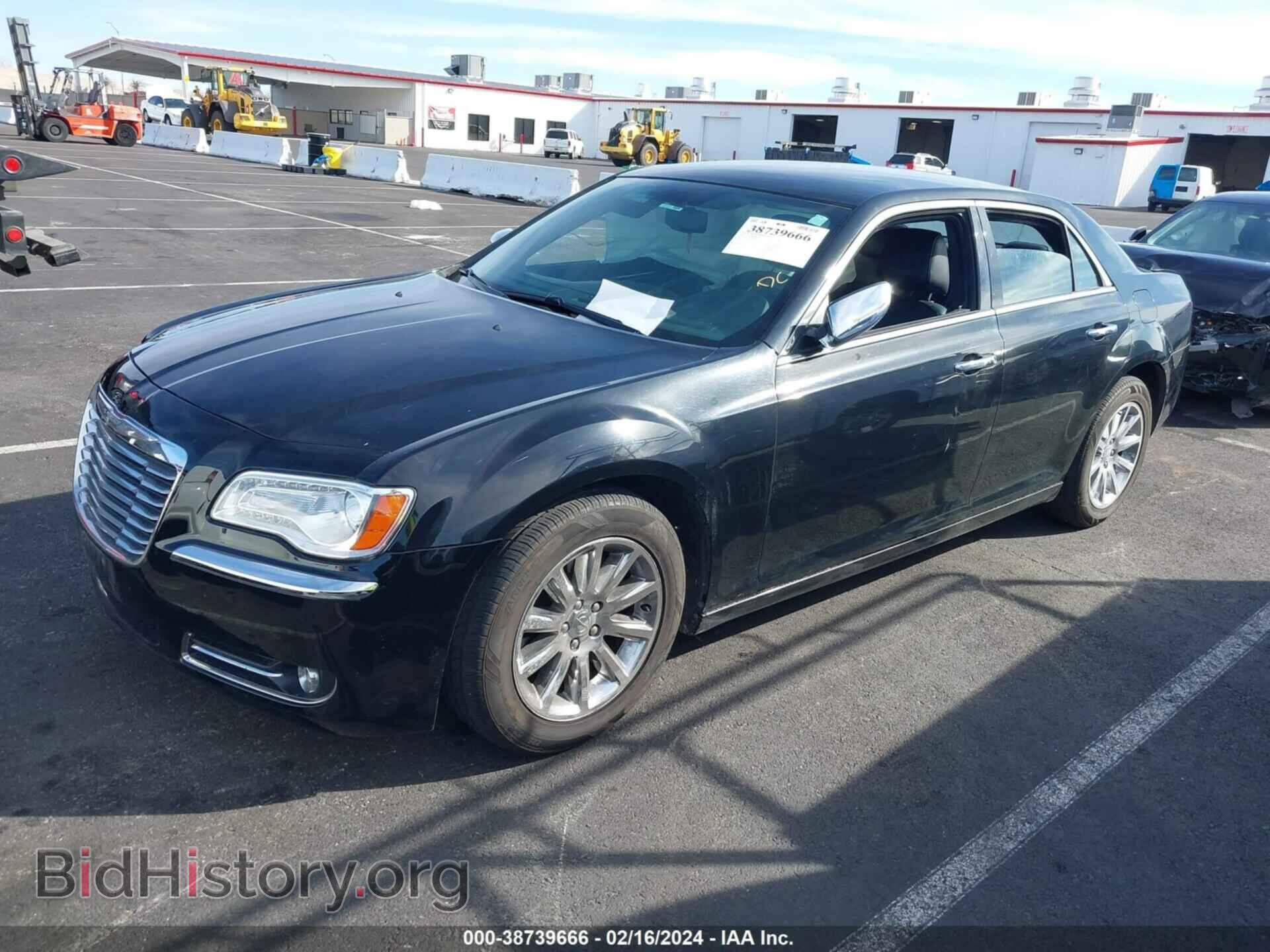 2013 CHRYSLER 300C - VIN: 2C3CCAEG5DH621627 - Фото 2