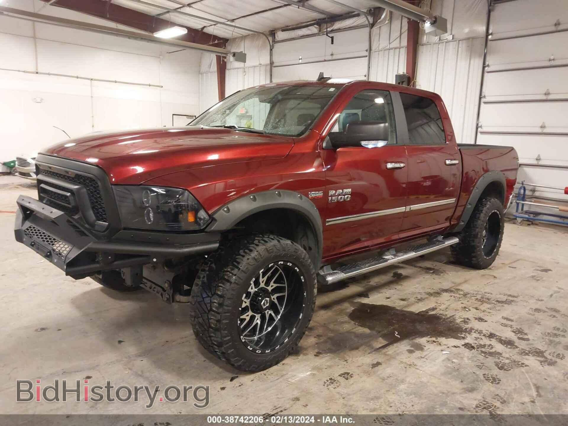 2017 RAM 1500 - VIN: 3C6RR7LT8HG665741 - Фото 2