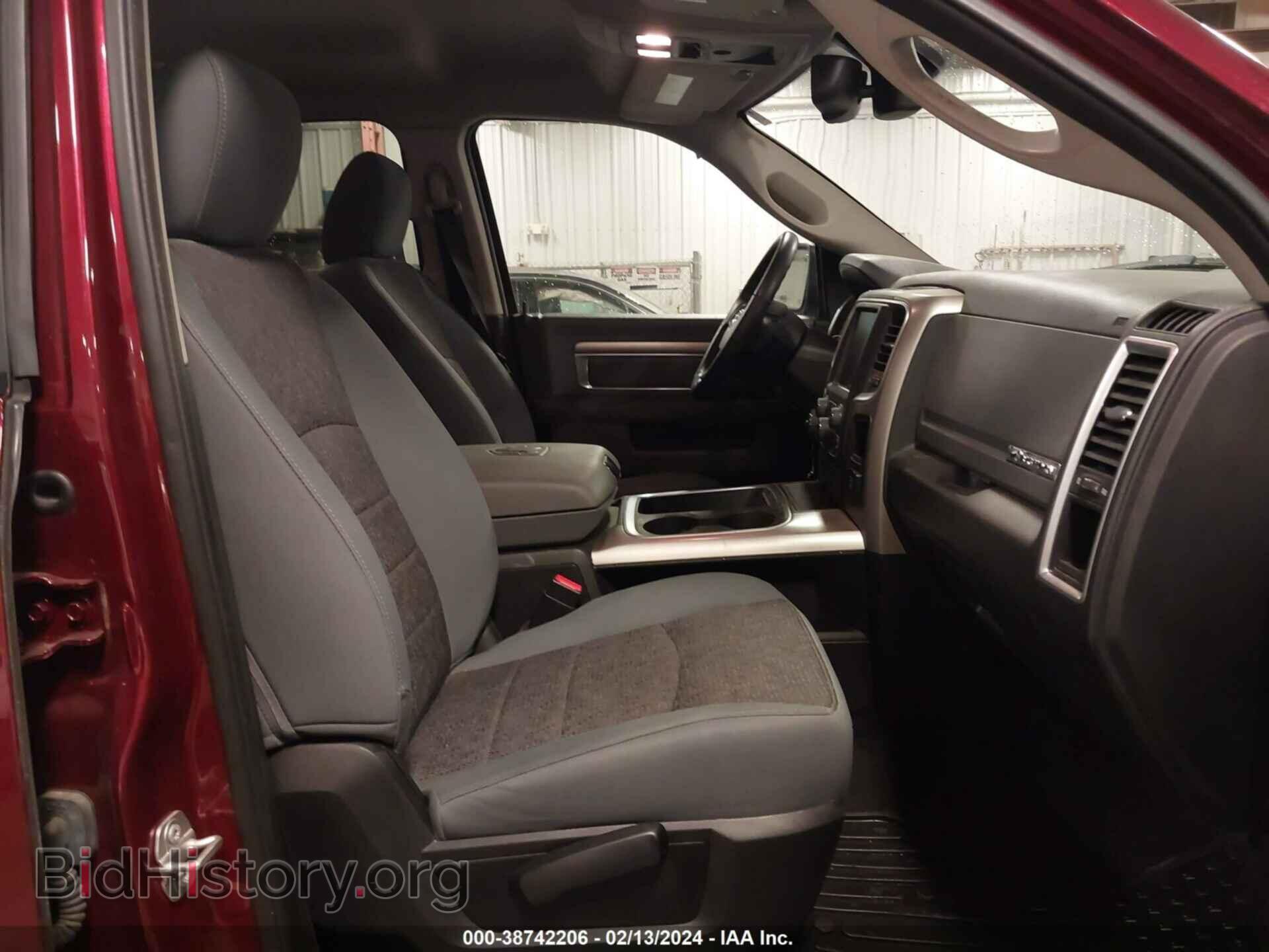 2017 RAM 1500 - VIN: 3C6RR7LT8HG665741 - Фото 5