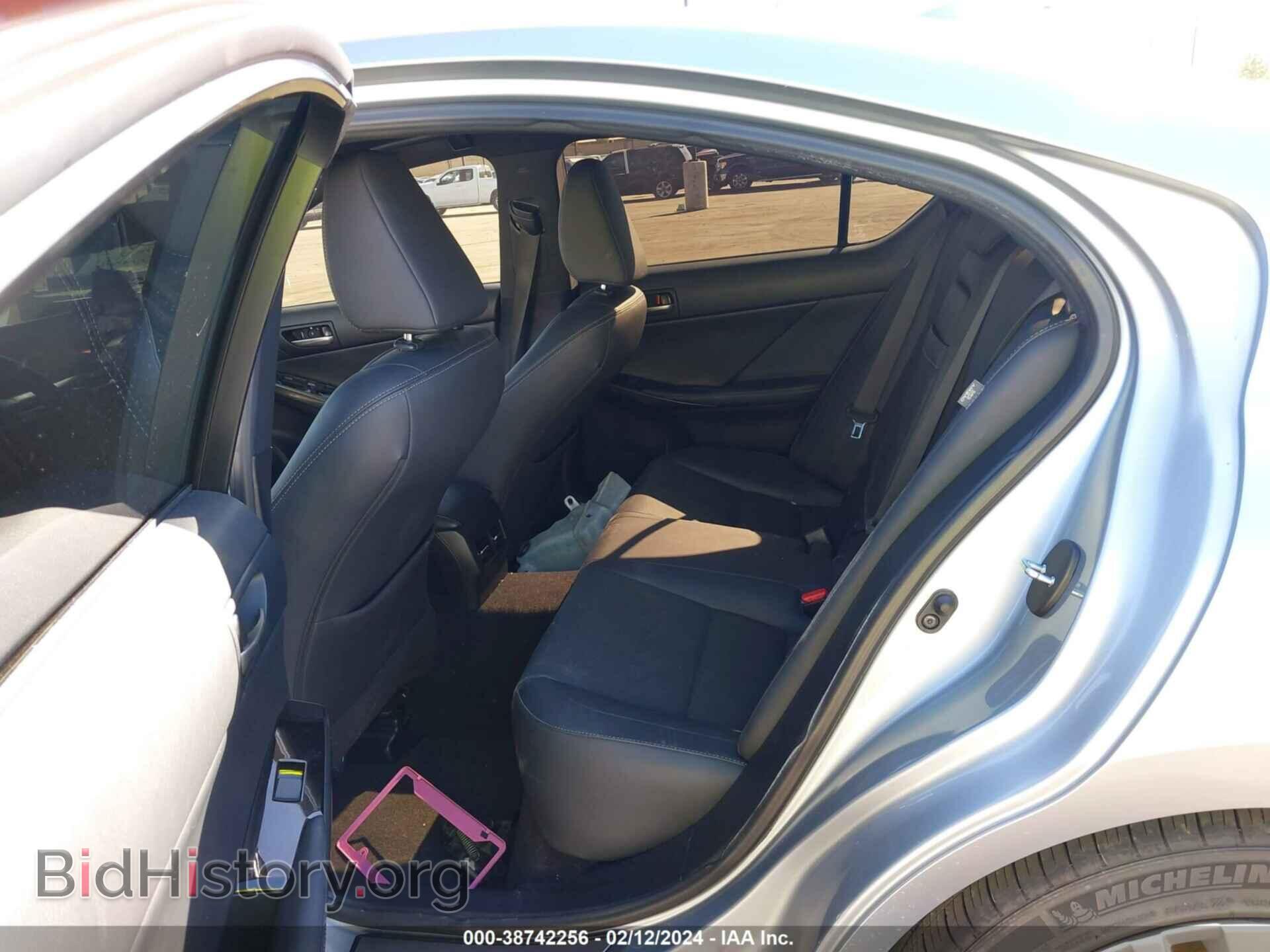 2021 LEXUS IS 300 - VIN: JTHAA1D29M5110166 - Photo 8