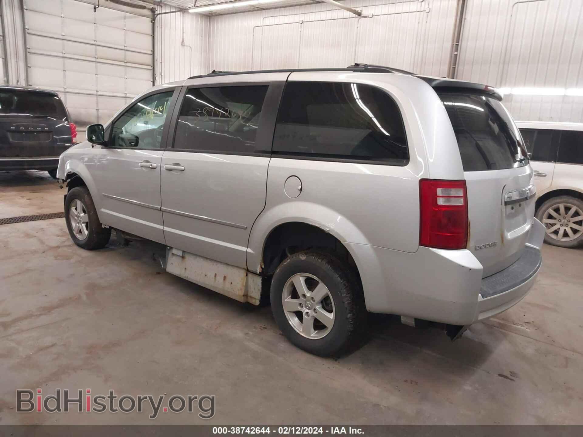 2010 DODGE GRAND CARAVAN - VIN: 2D4RN5D10AR100358 - Фото 3