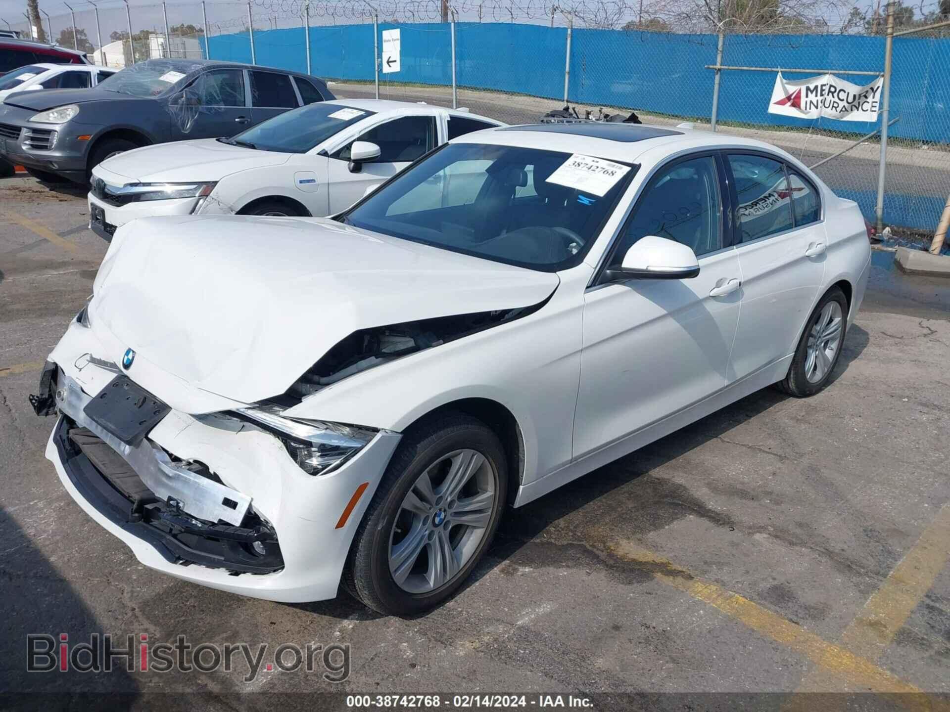 2018 BMW 330I - VIN: WBA8B9C50JAE22337 - Фото 2