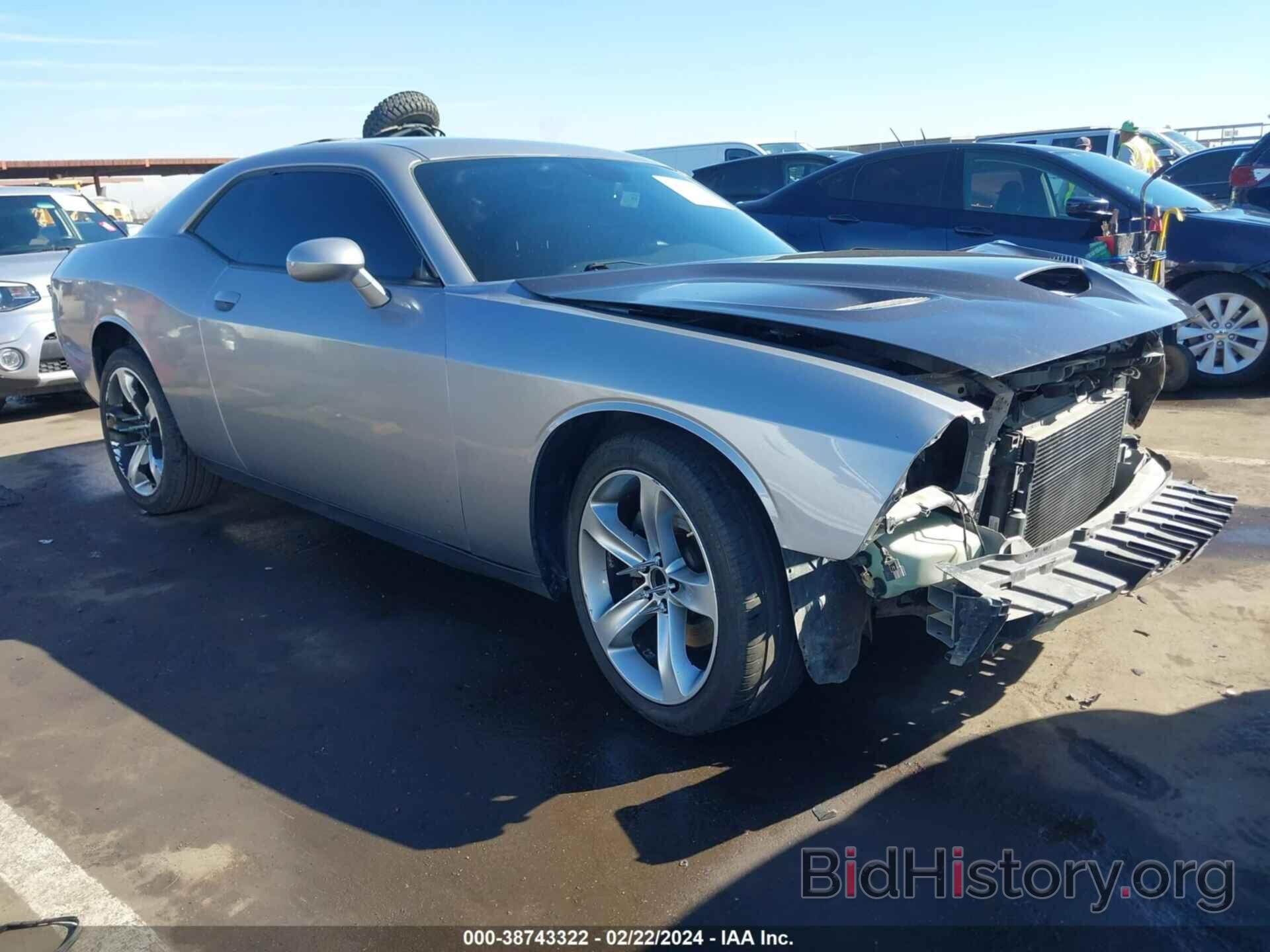 Photo 2C3CDZAT9FH747717 - DODGE CHALLENGER 2015