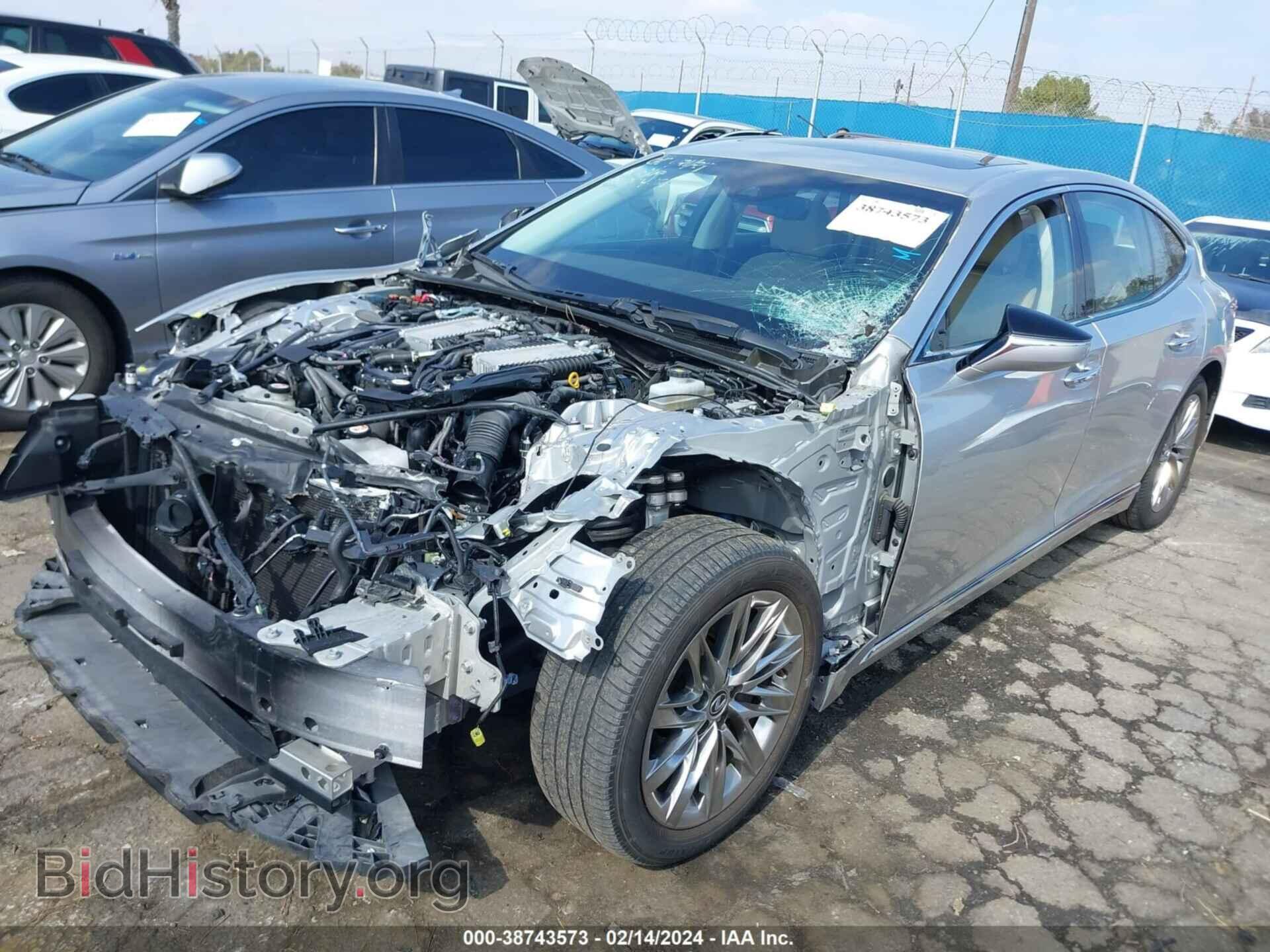2018 LEXUS LS 500 - VIN: JTHB51FF8J5004361 - Photo 2