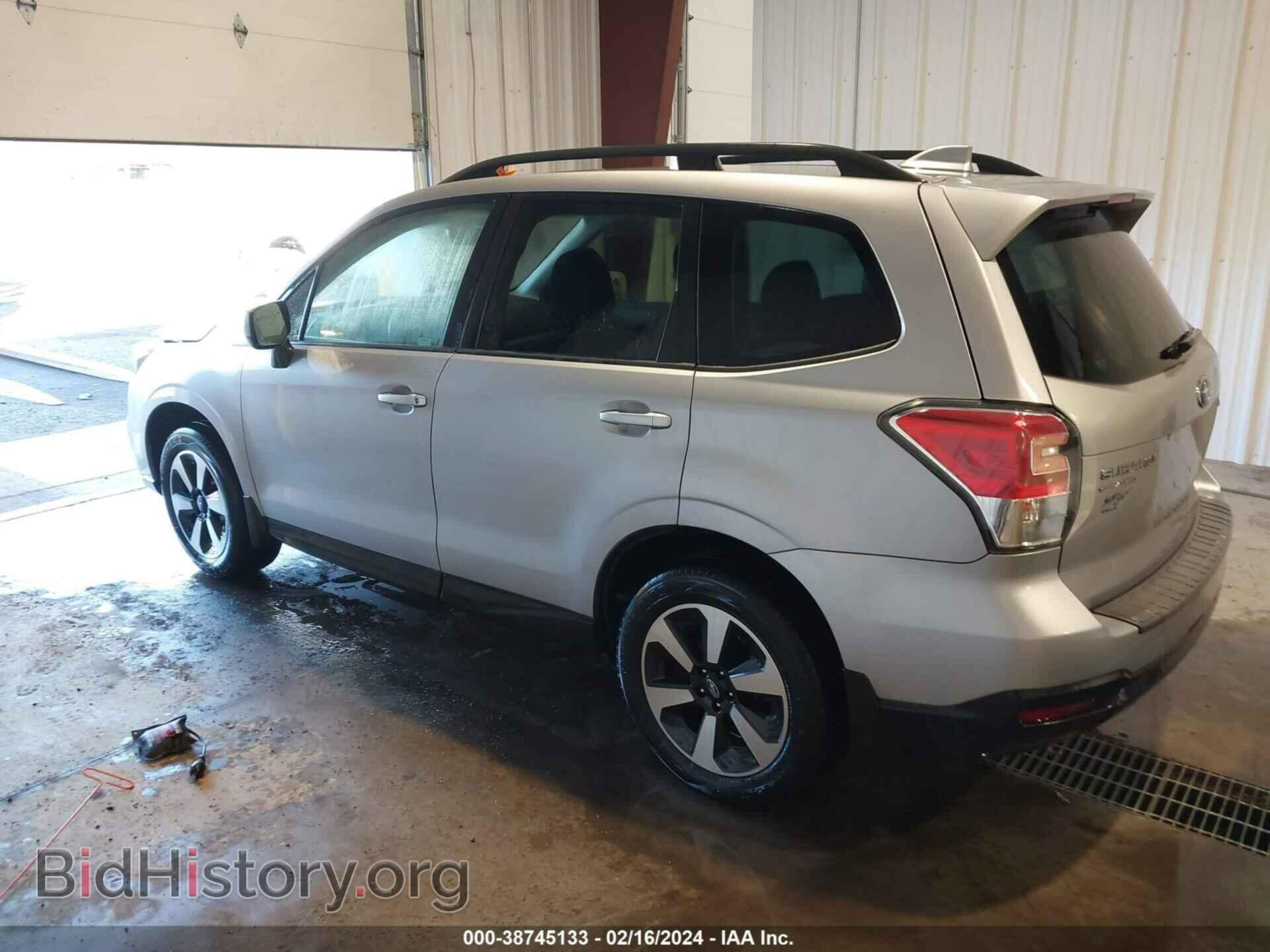 2017 SUBARU FORESTER - VIN: JF2SJAGC2HH575100 - Фото 3