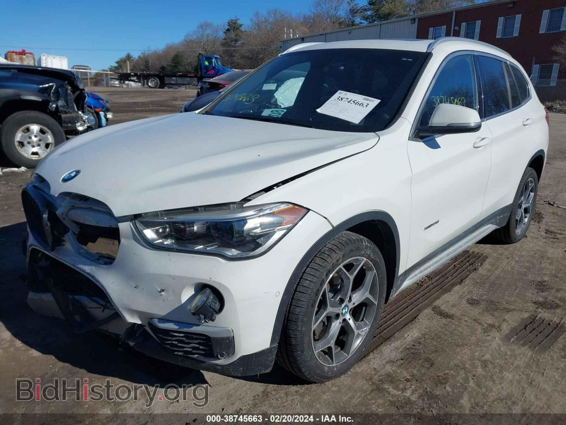 2016 BMW X1 - VIN: WBXHT3C32G5E50205 - Фото 2