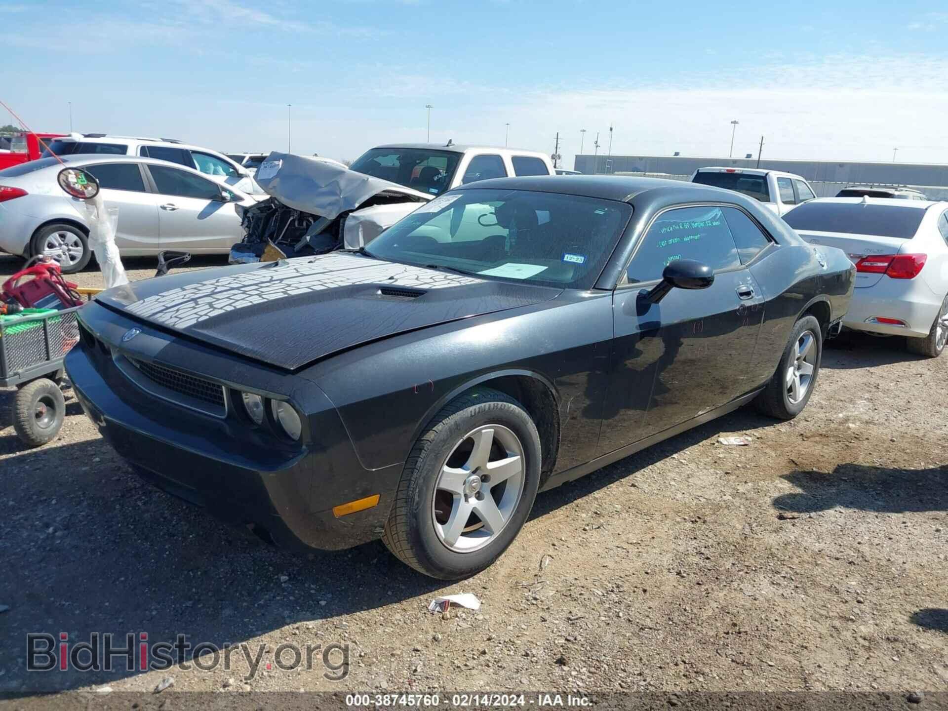 2010 DODGE CHALLENGER - VIN: 2B3CJ4DV3AH130909 - Photo 2