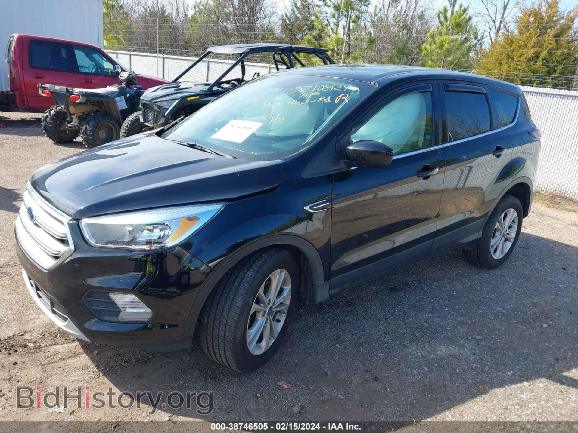 2017 FORD ESCAPE - VIN: 1FMCU0GD9HUC84514 - Фото 2
