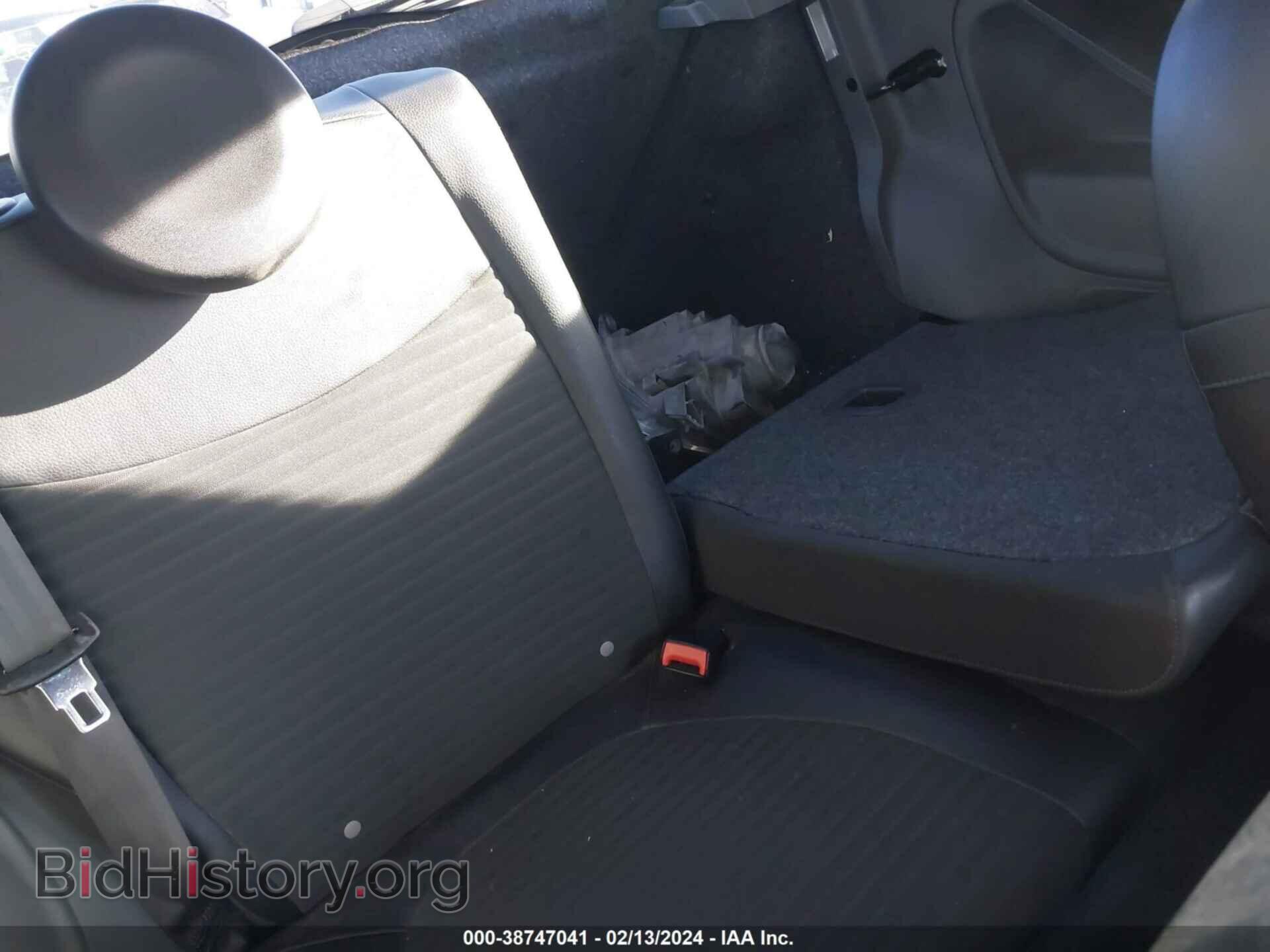 2015 FIAT 500 - VIN: 3C3CFFBRXFT609865 - Фото 8