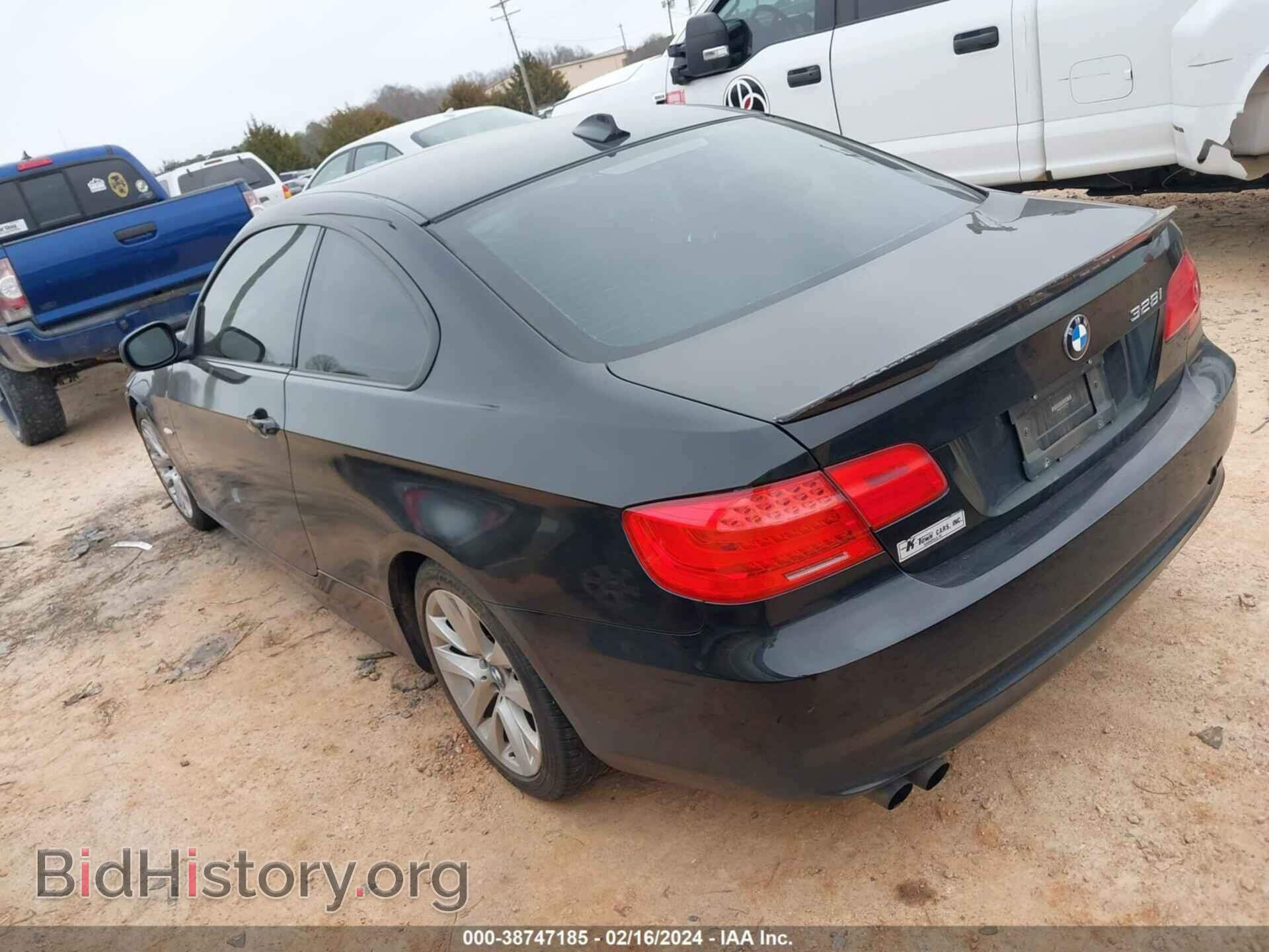 2012 BMW 328I - VIN: WBAKE3C57CE770817 - Фото 3
