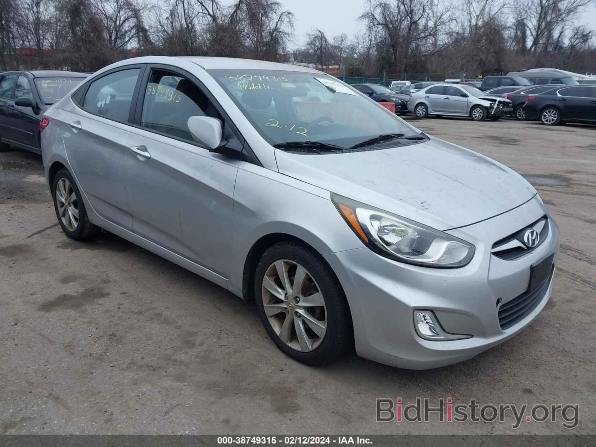 Фотография KMHCU4AE4DU312688 - HYUNDAI ACCENT 2013