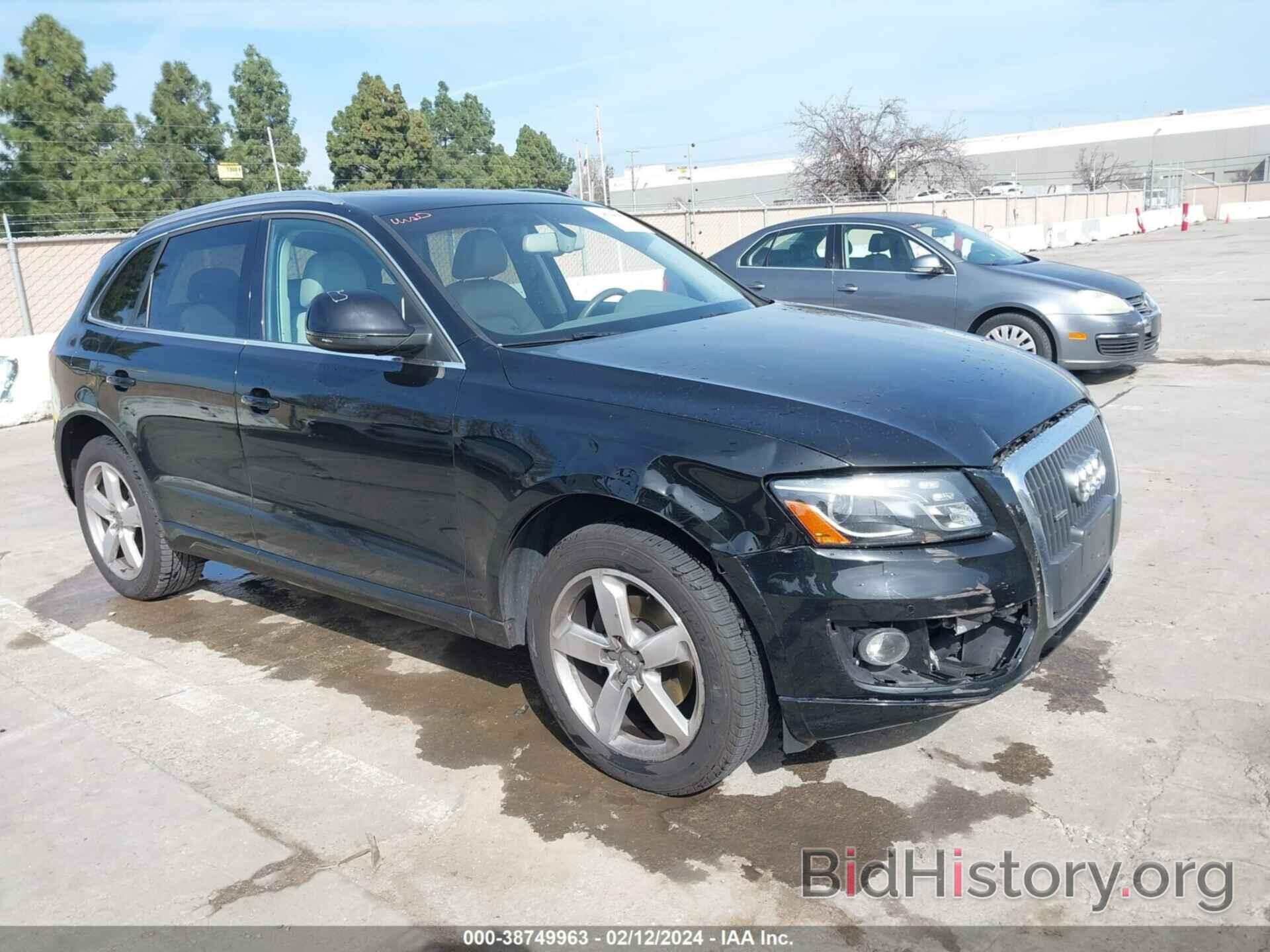 Photo WA1LFAFPXBA105819 - AUDI Q5 2011