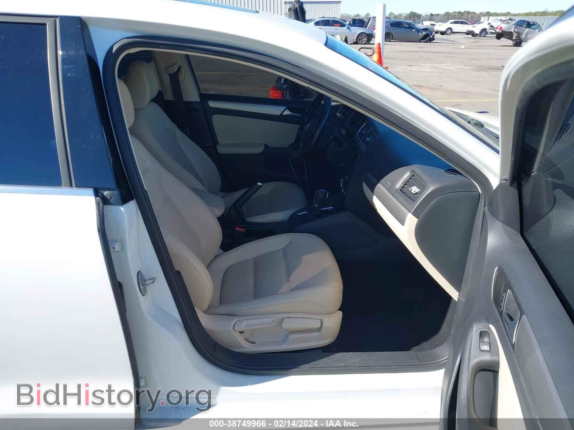 2017 VOLKSWAGEN JETTA - VIN: 3VWDB7AJ6HM385372 - Фото 5