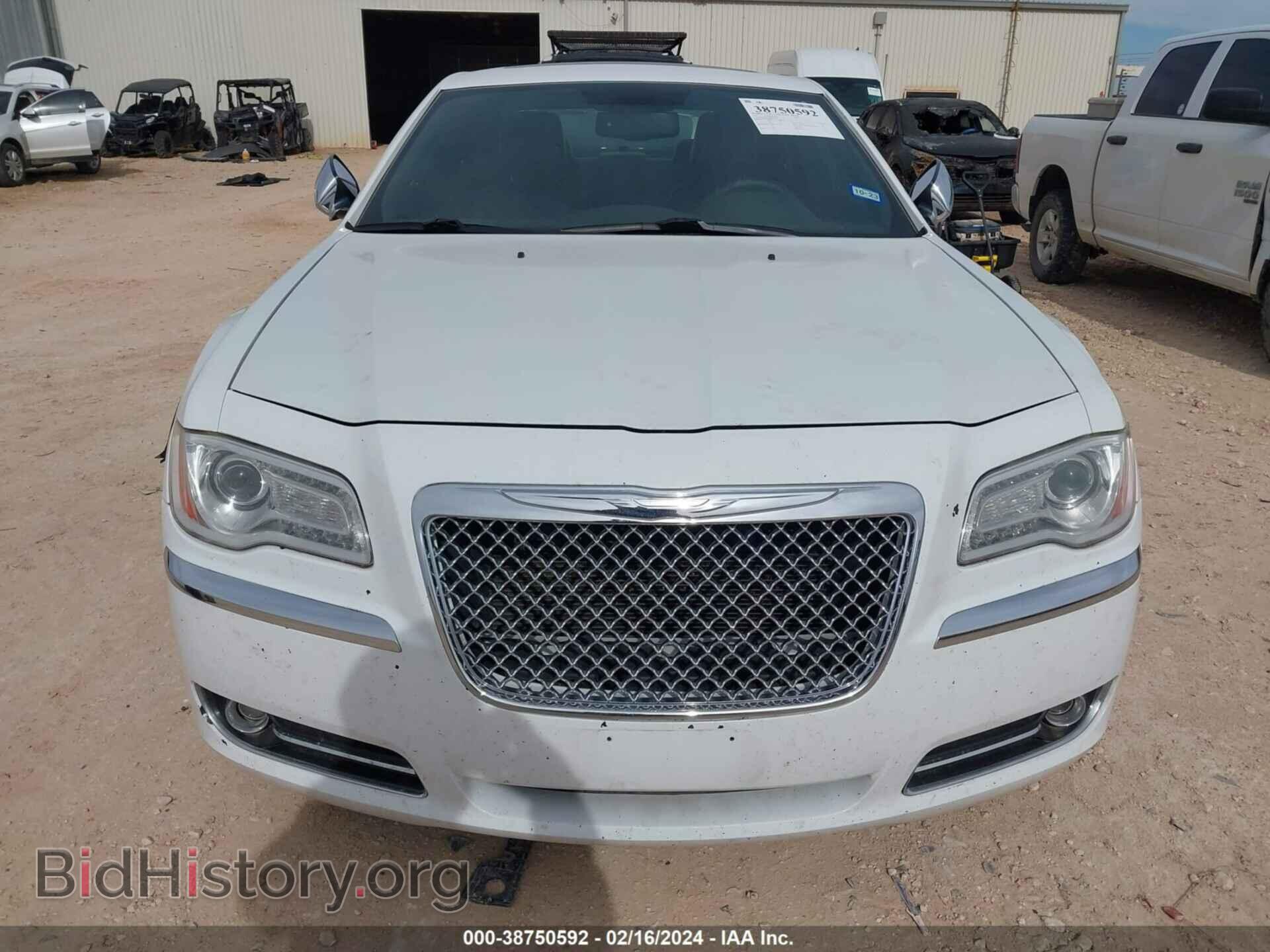 2011 CHRYSLER 300 - VIN: 2C3CA5CG4BH523315 - Фото 6