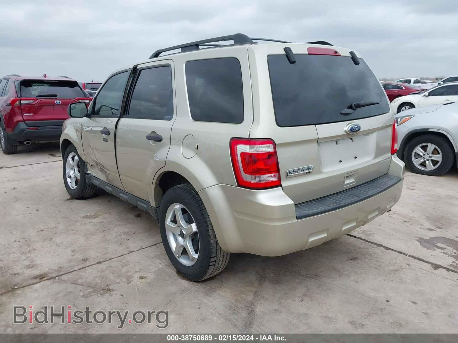 2012 FORD ESCAPE - VIN: 1FMCU0D75CKB77933 - Фото 3