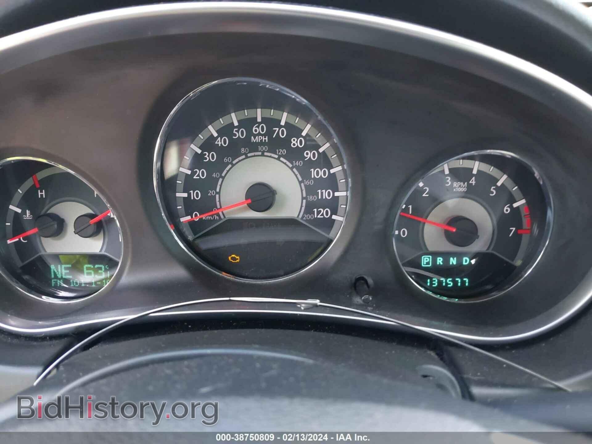 2011 CHRYSLER 200 - VIN: 1C3BC2FG9BN503231 - Photo 7