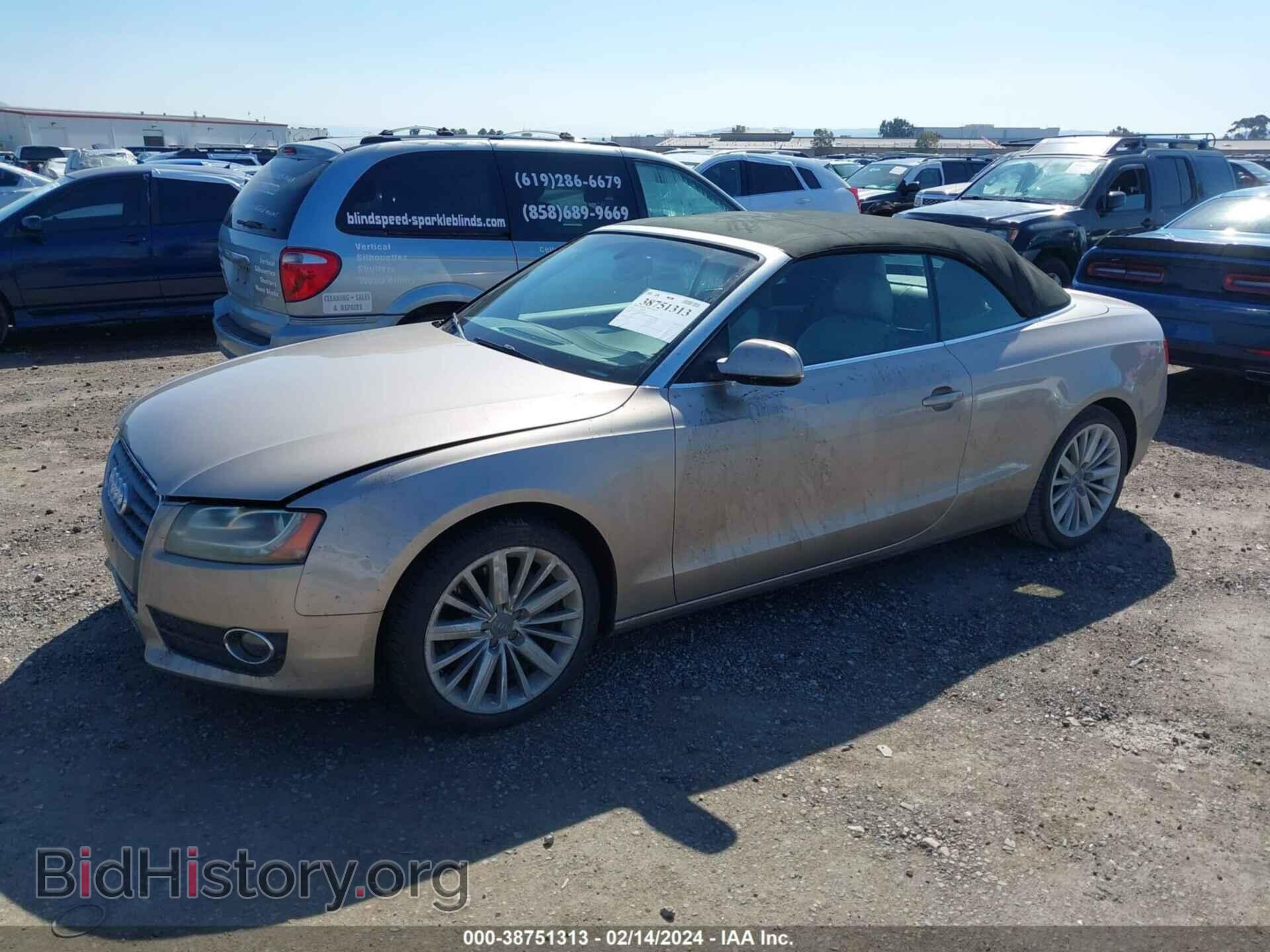 2010 AUDI A5 - VIN: WAUTFAFH0AN010902 - Photo 2