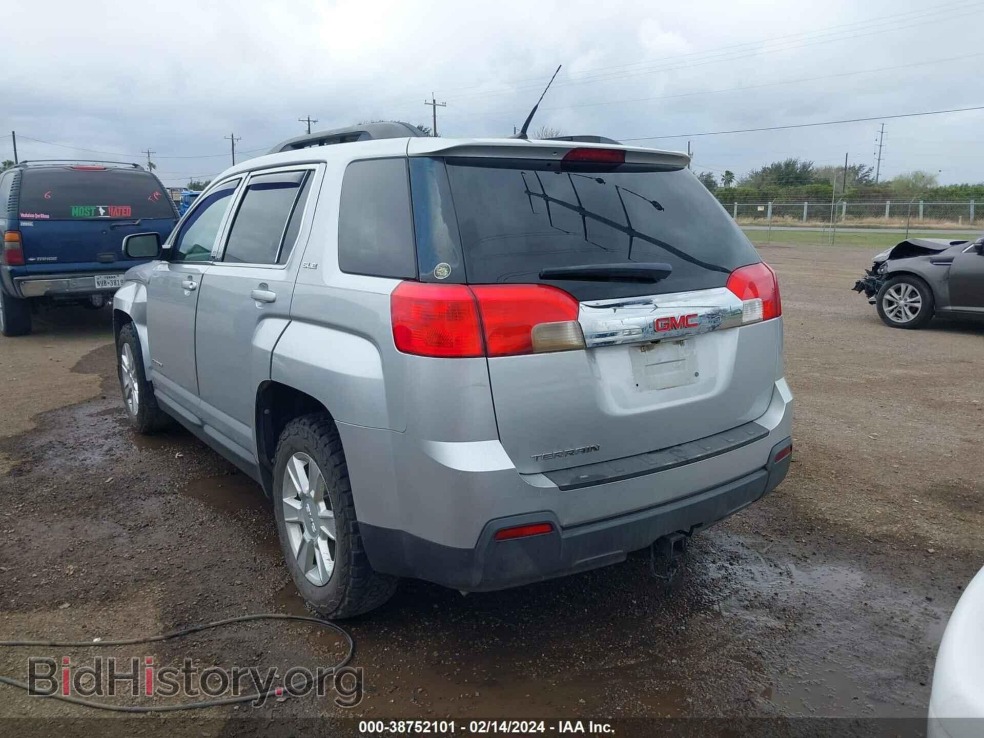 2011 GMC TERRAIN - VIN: 2CTALSEC2B6356779 - Фото 3