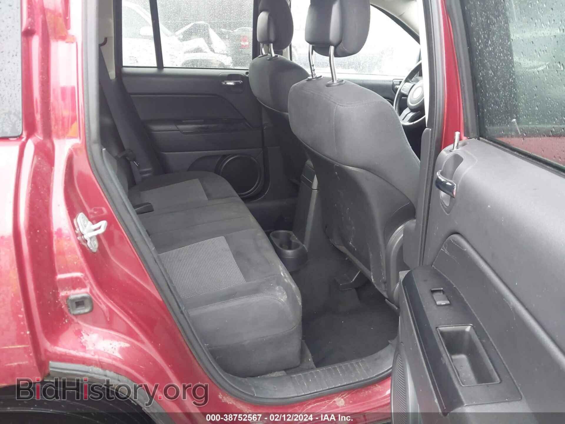 2012 JEEP COMPASS - VIN: 1C4NJDEB6CD704012 - Photo 8