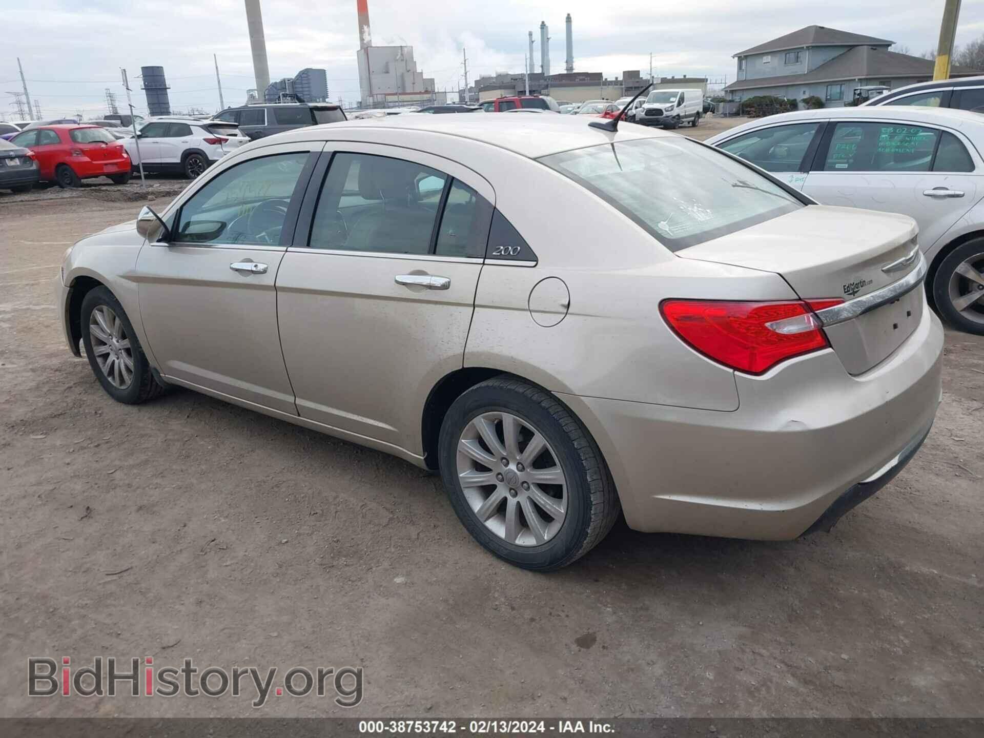 2013 CHRYSLER 200 - VIN: 1C3CCBCG8DN618074 - Фото 3