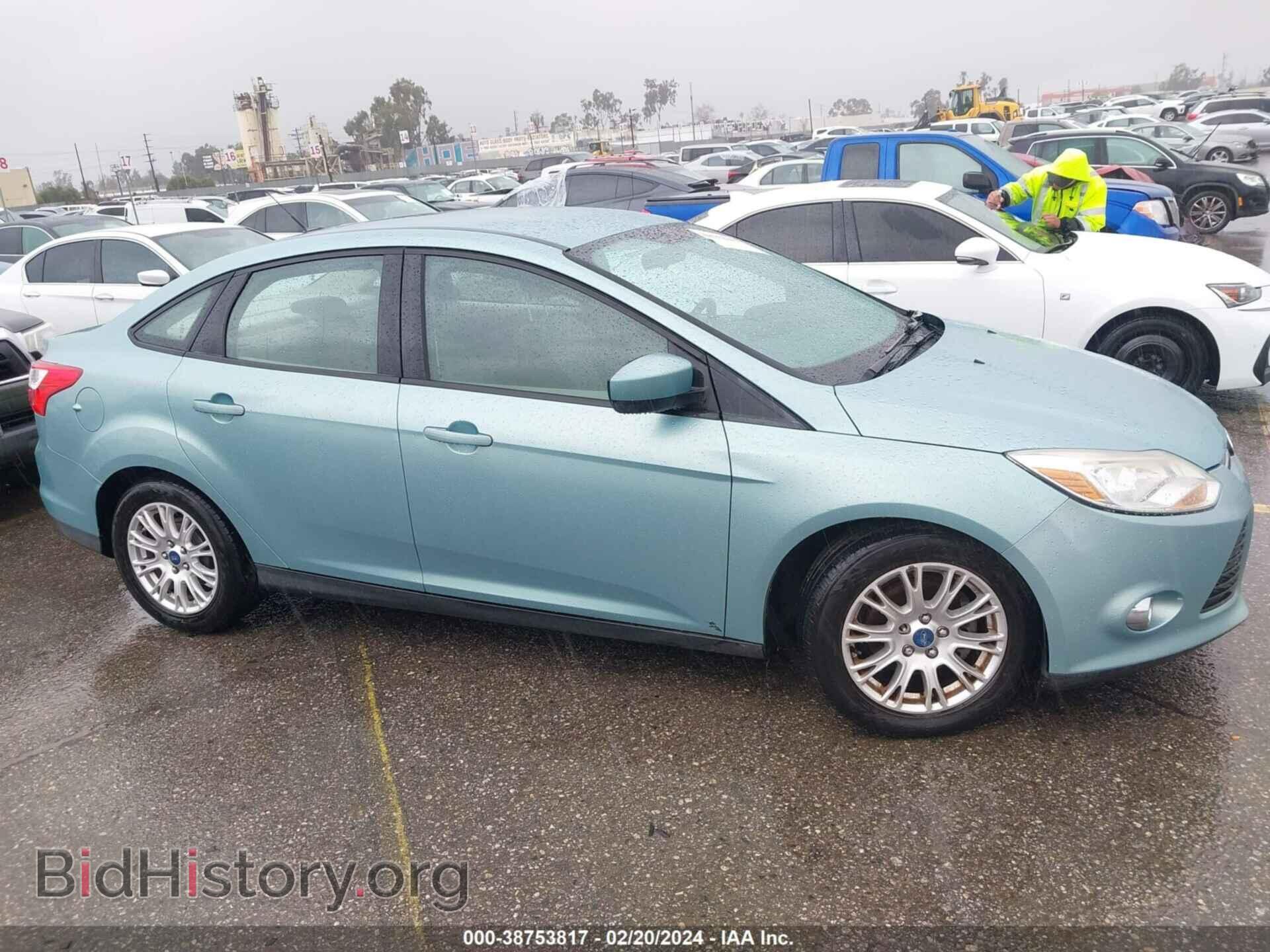 Фотография 1FAHP3F28CL147376 - FORD FOCUS 2012