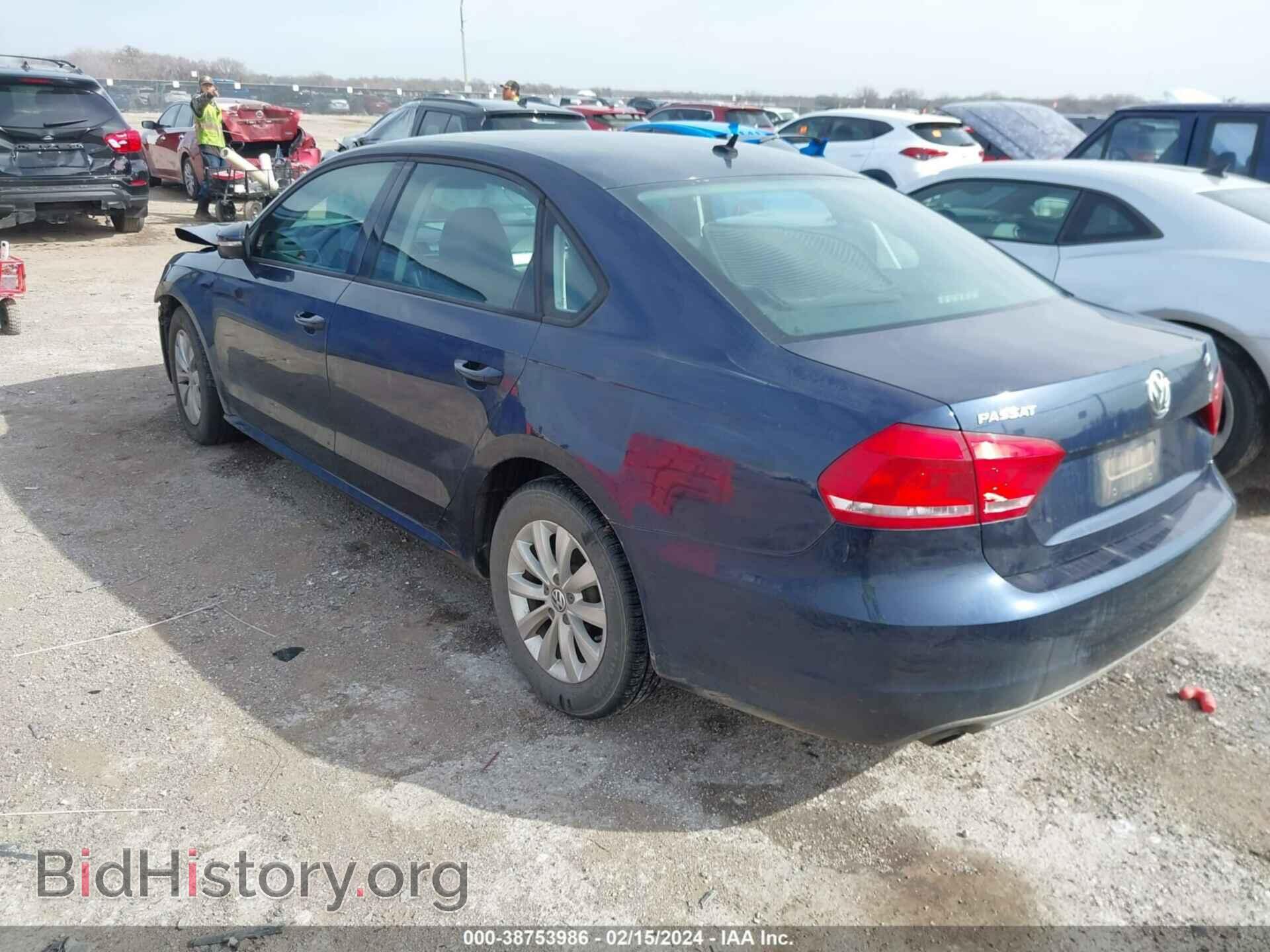 2012 VOLKSWAGEN PASSAT - VIN: 1VWAH7A33CC048526 - Фото 3