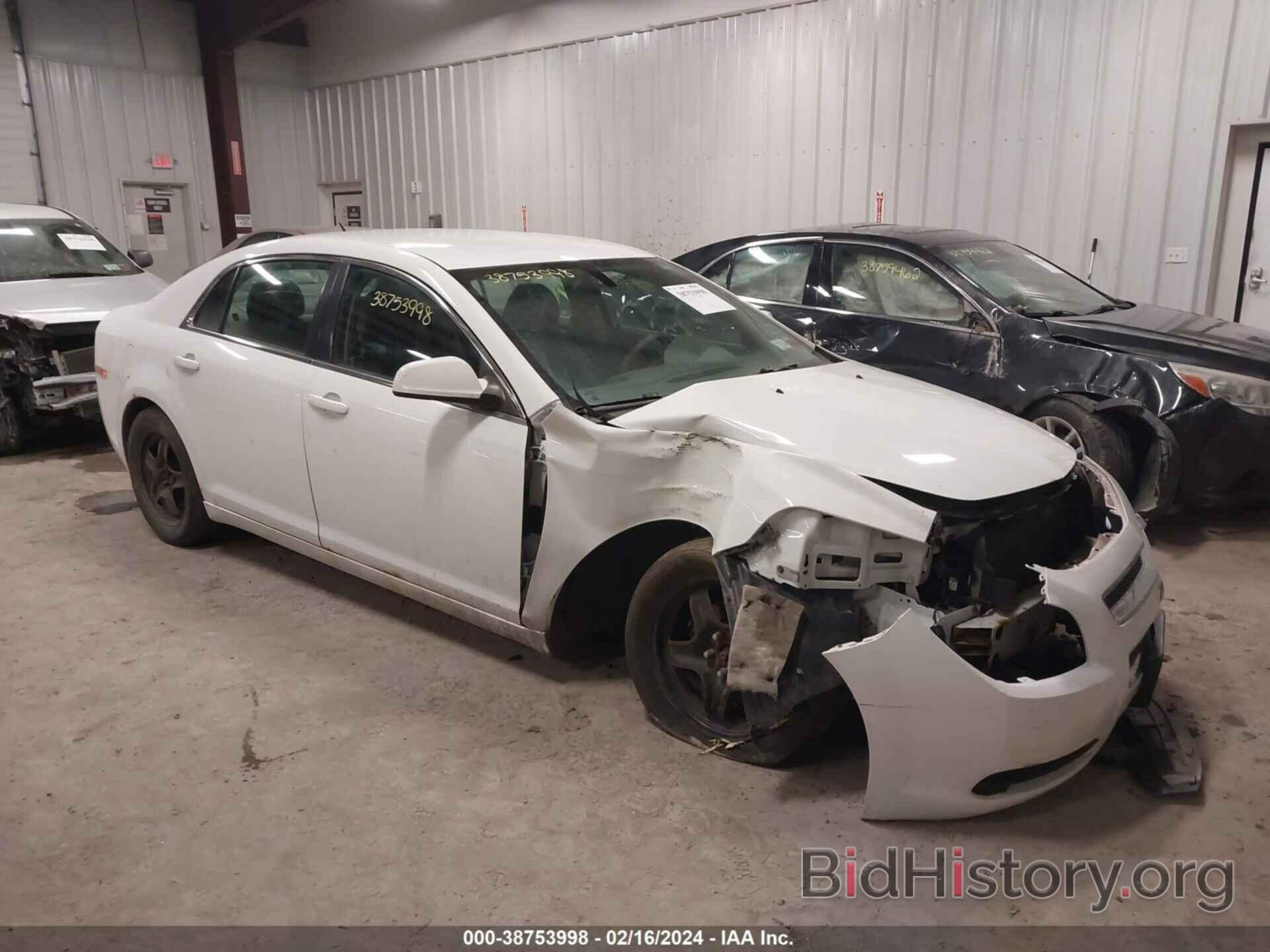 Photo 1G1ZB5E1XBF241668 - CHEVROLET MALIBU 2011