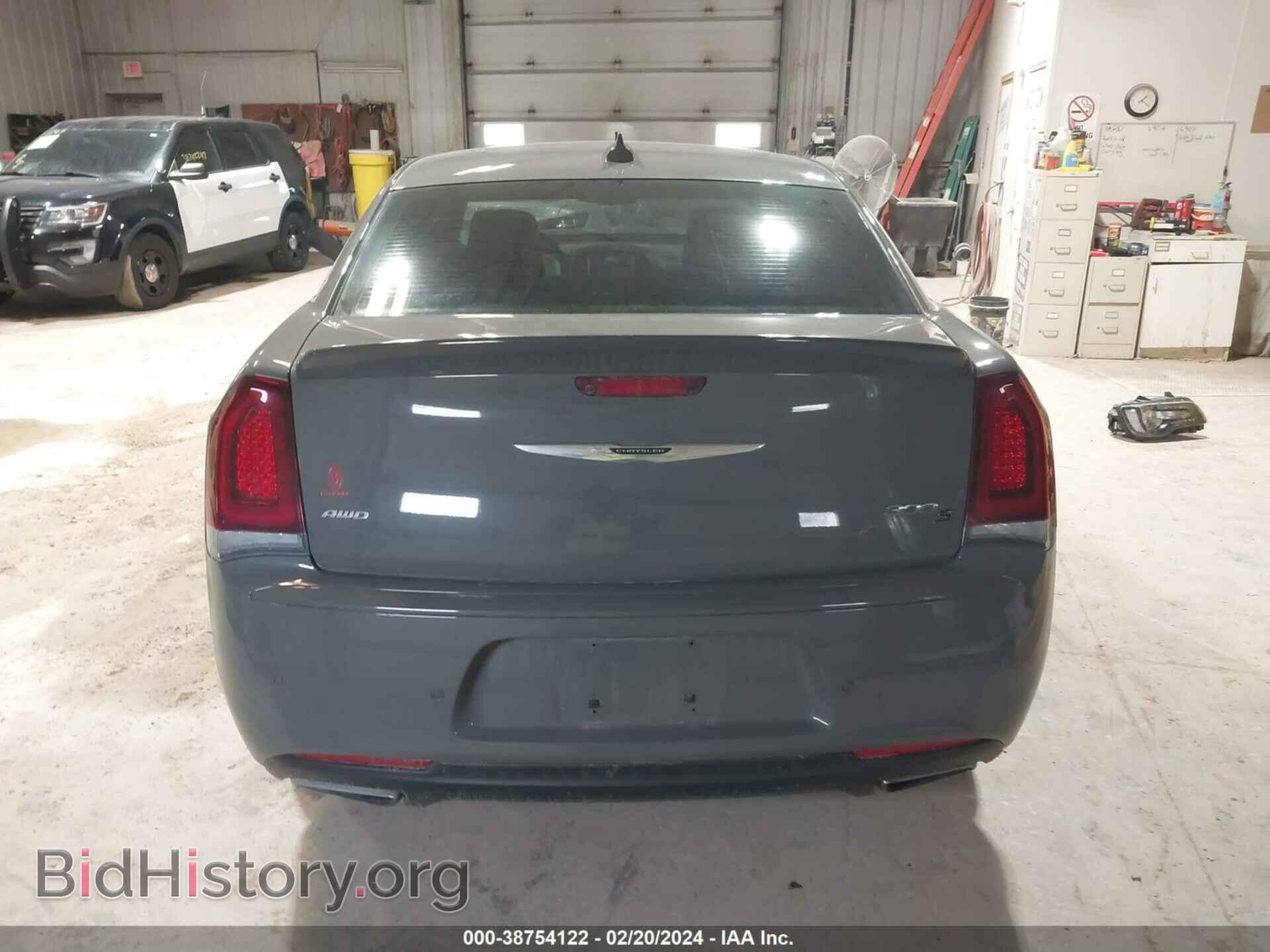 2018 CHRYSLER 300 - VIN: 2C3CCAGG7JH256277 - Фото 17