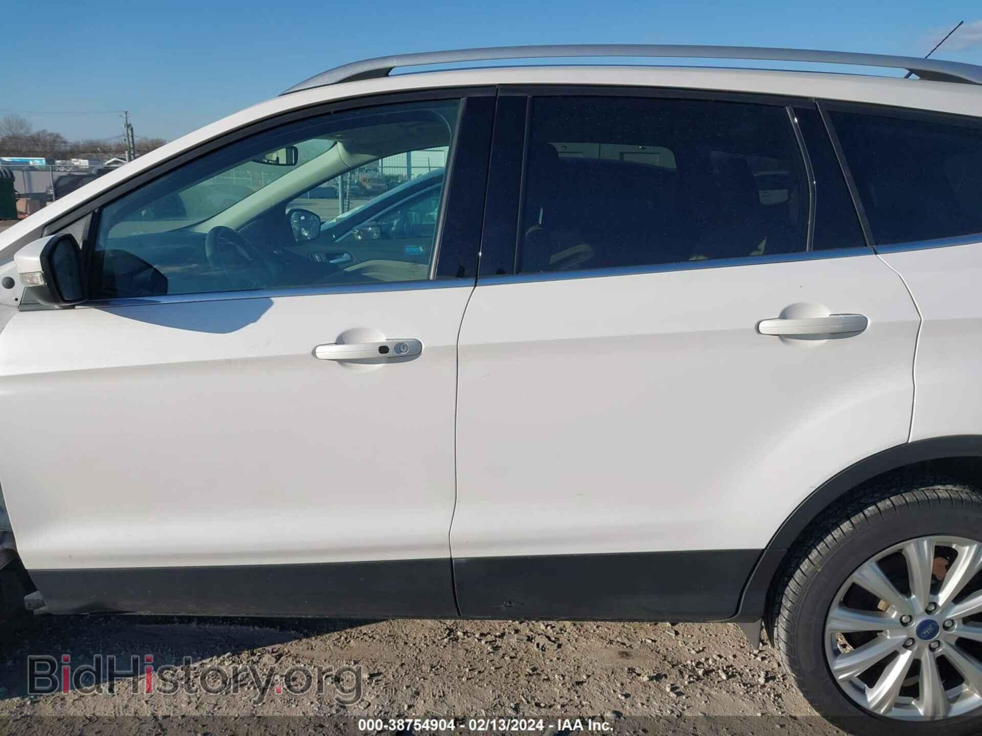 2017 FORD ESCAPE - VIN: 1FMCU9J90HUB98615 - Photo 14