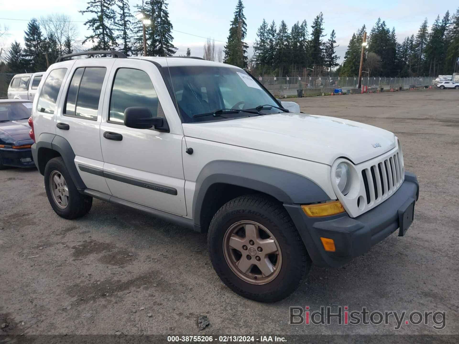 Photo 1J4GL48K47W539211 - JEEP LIBERTY 2007