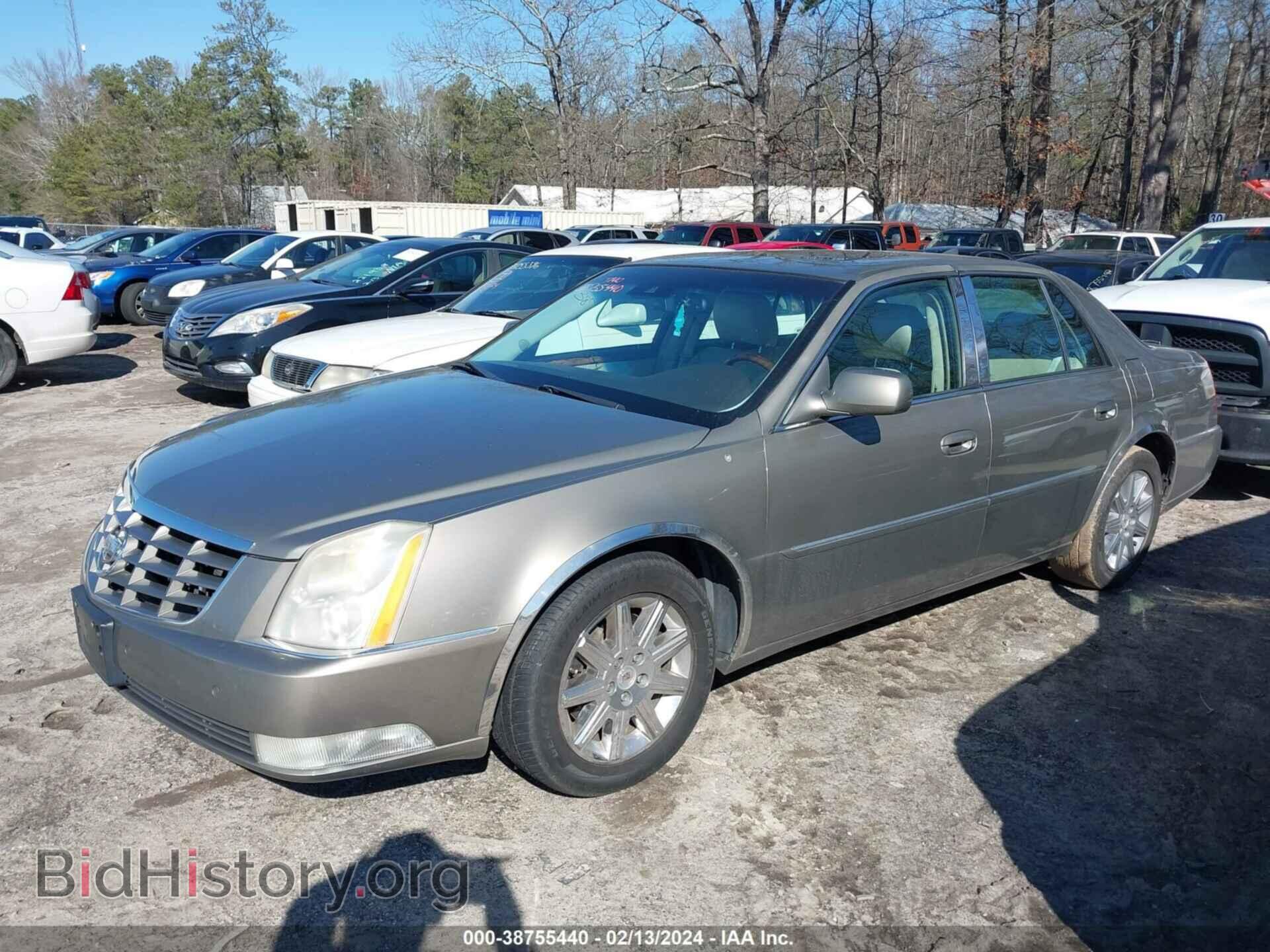 2011 CADILLAC DTS - VIN: 1G6KH5E66BU142184 - Photo 2