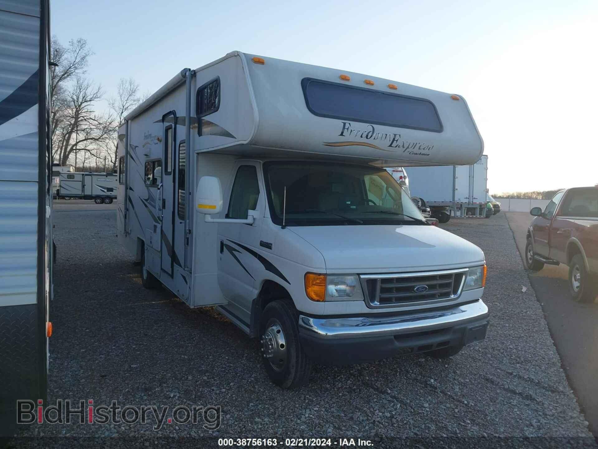Photo 1FDXE45S96DB20703 - FORD E-450 CUTAWAY 2006