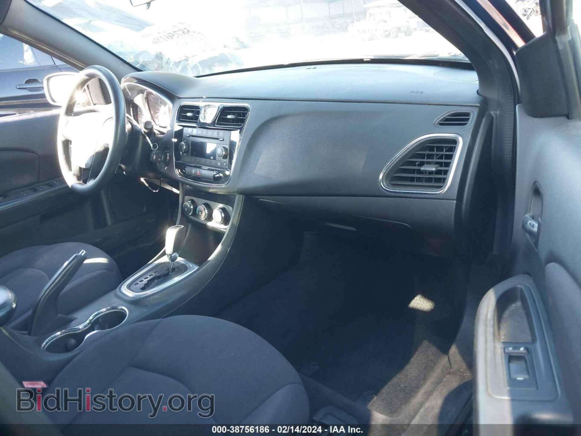 2013 CHRYSLER 200 - VIN: 1C3CCBABXDN640939 - Фото 5