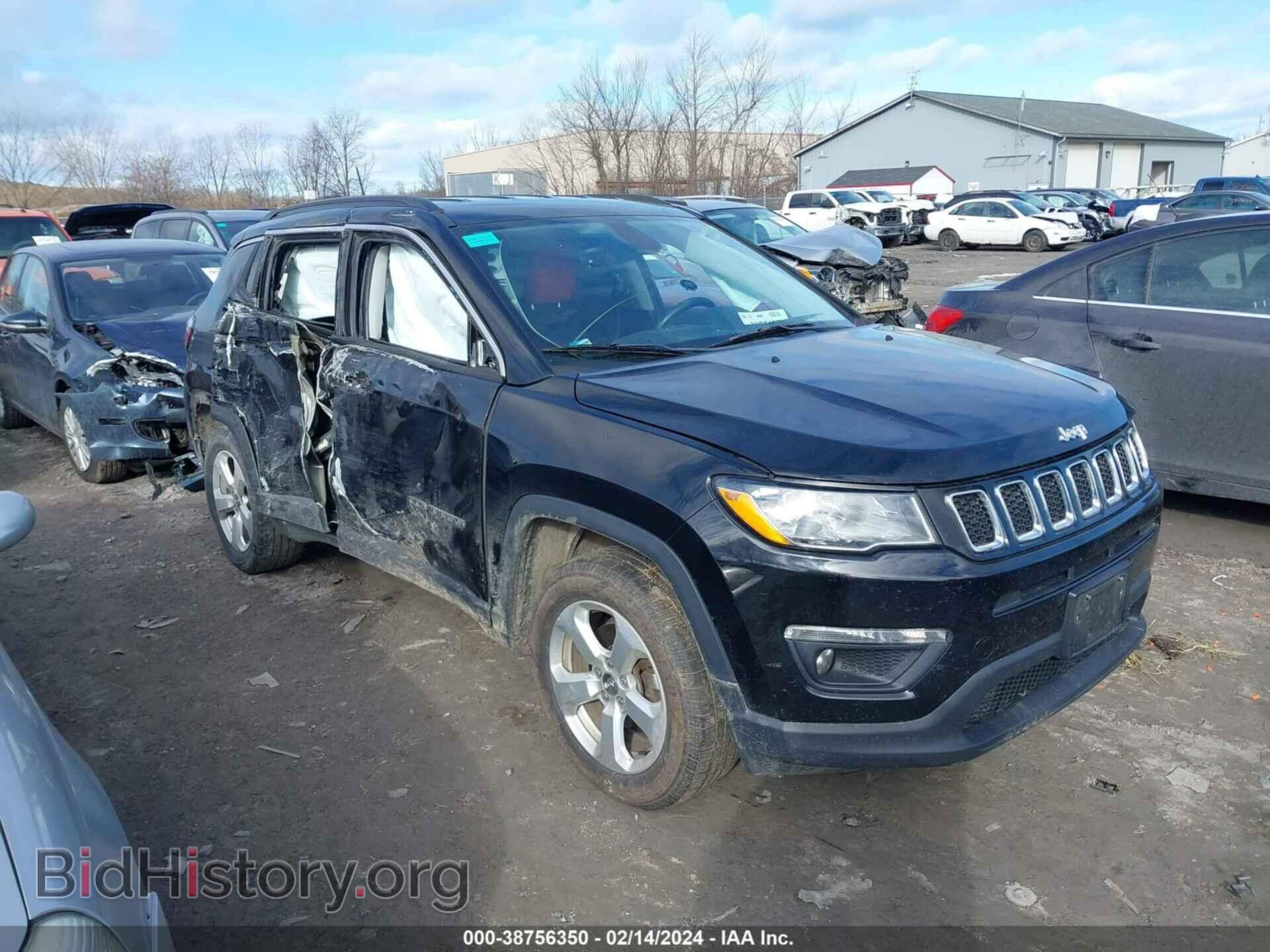 Фотография 3C4NJCBB4JT318663 - JEEP COMPASS 2018