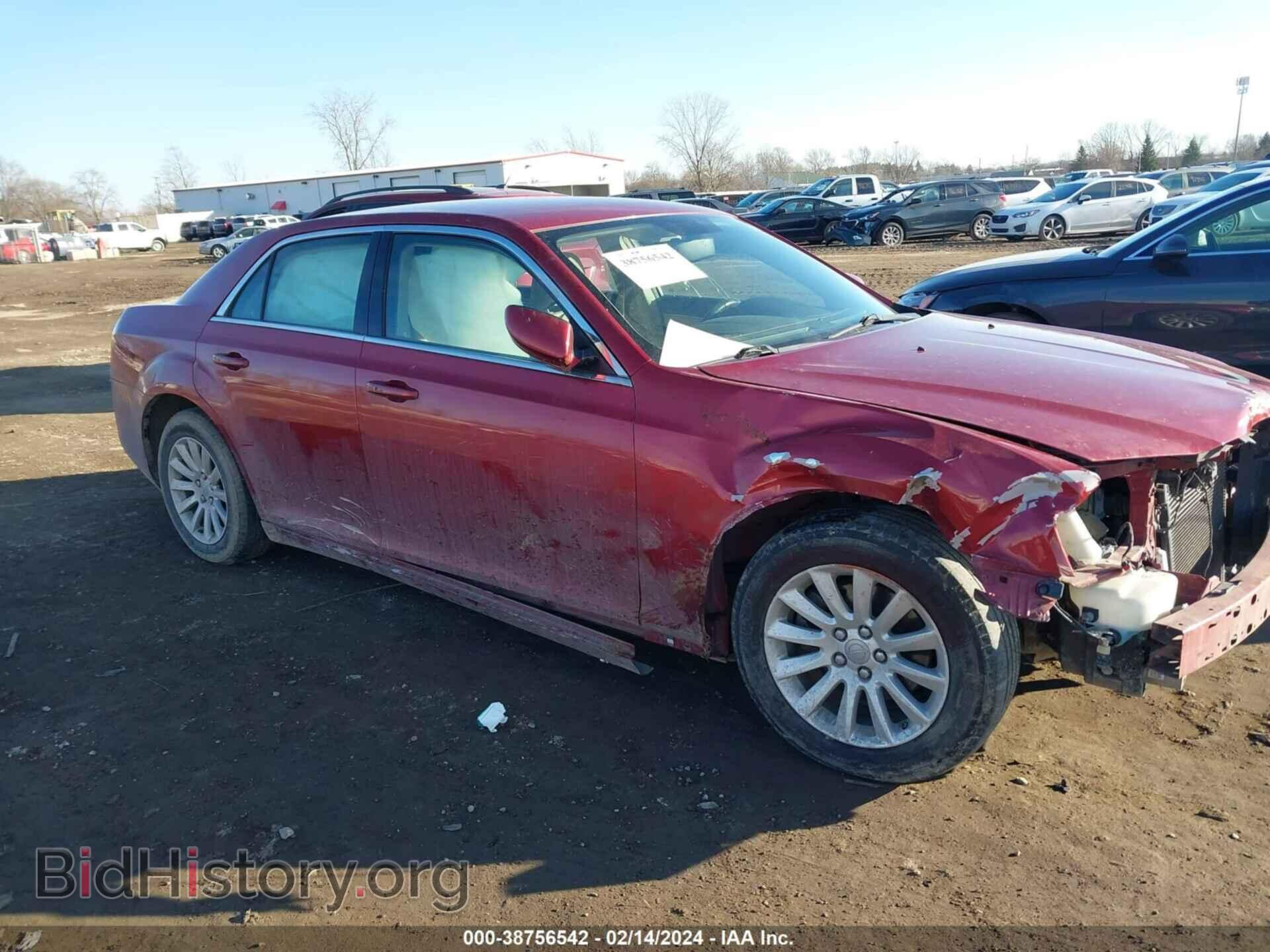 Фотография 2C3CCAAGXCH234821 - CHRYSLER 300 2012