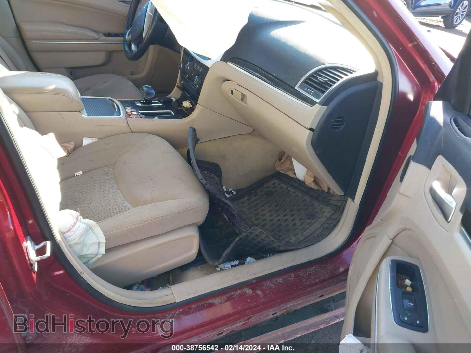 2012 CHRYSLER 300 - VIN: 2C3CCAAGXCH234821 - Фото 5