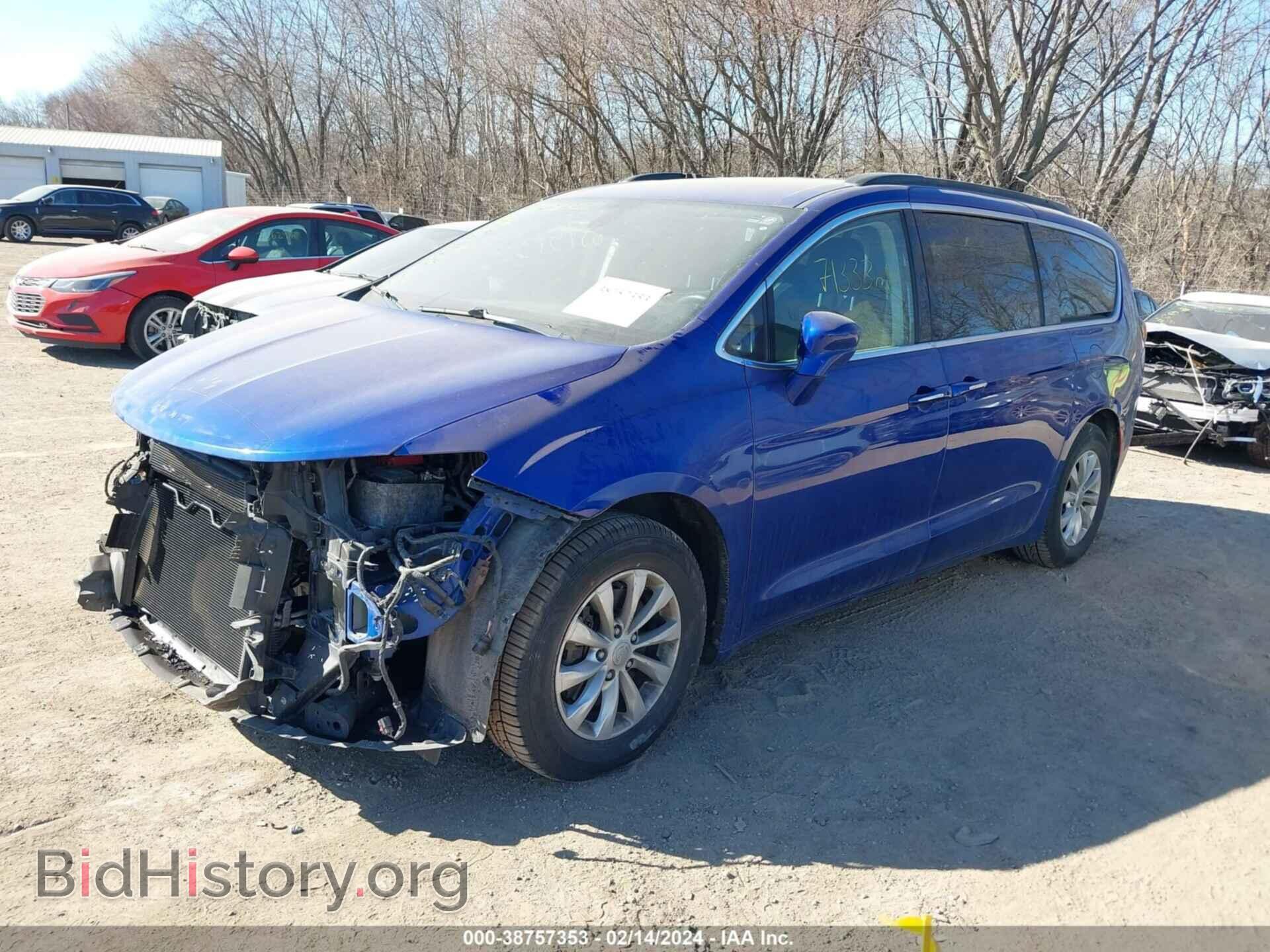 2019 CHRYSLER PACIFICA - VIN: 2C4RC1FG6KR549364 - Фото 2